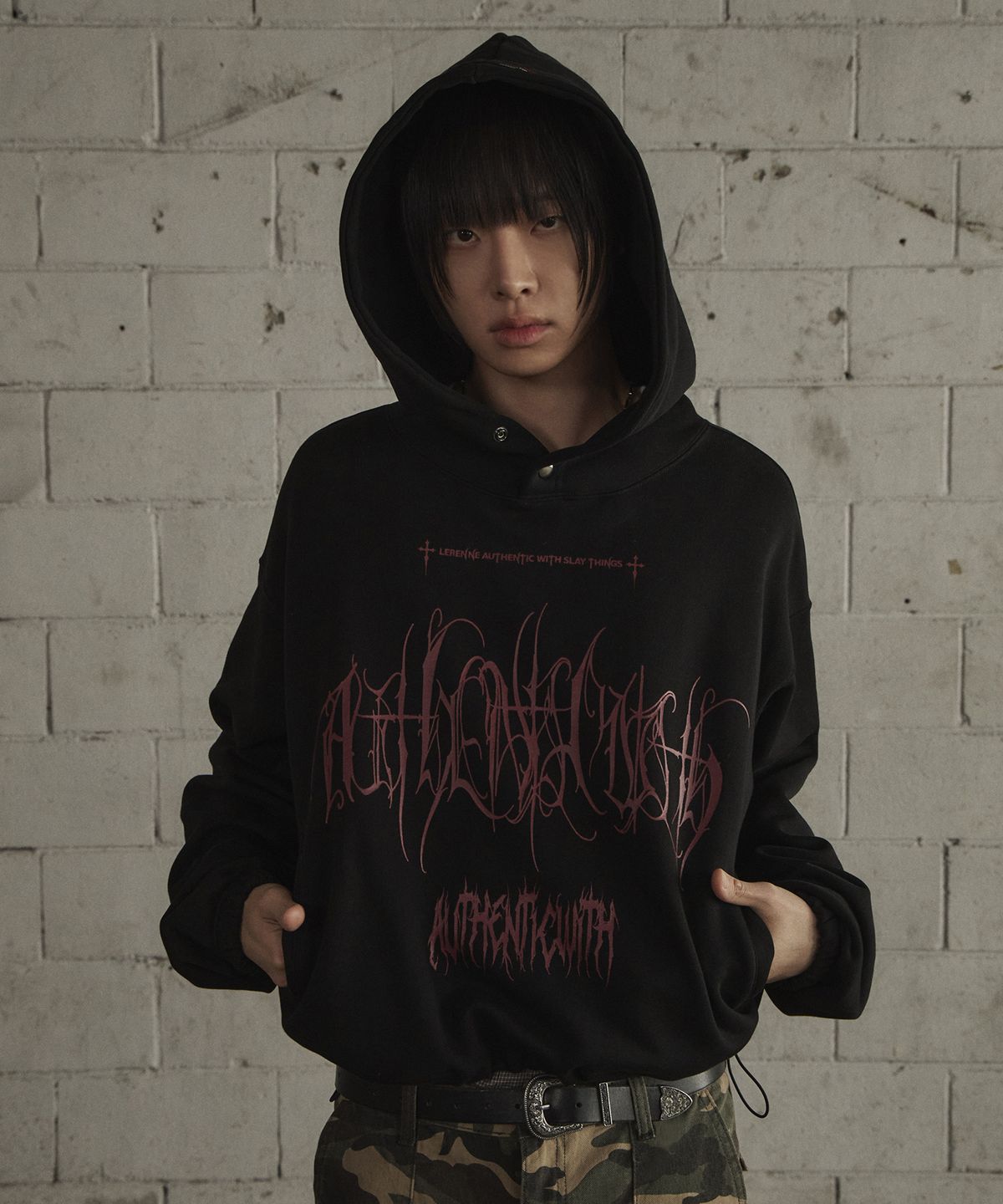 르렌느(LERENNE) Devil Over Boxy Hoodie - Black