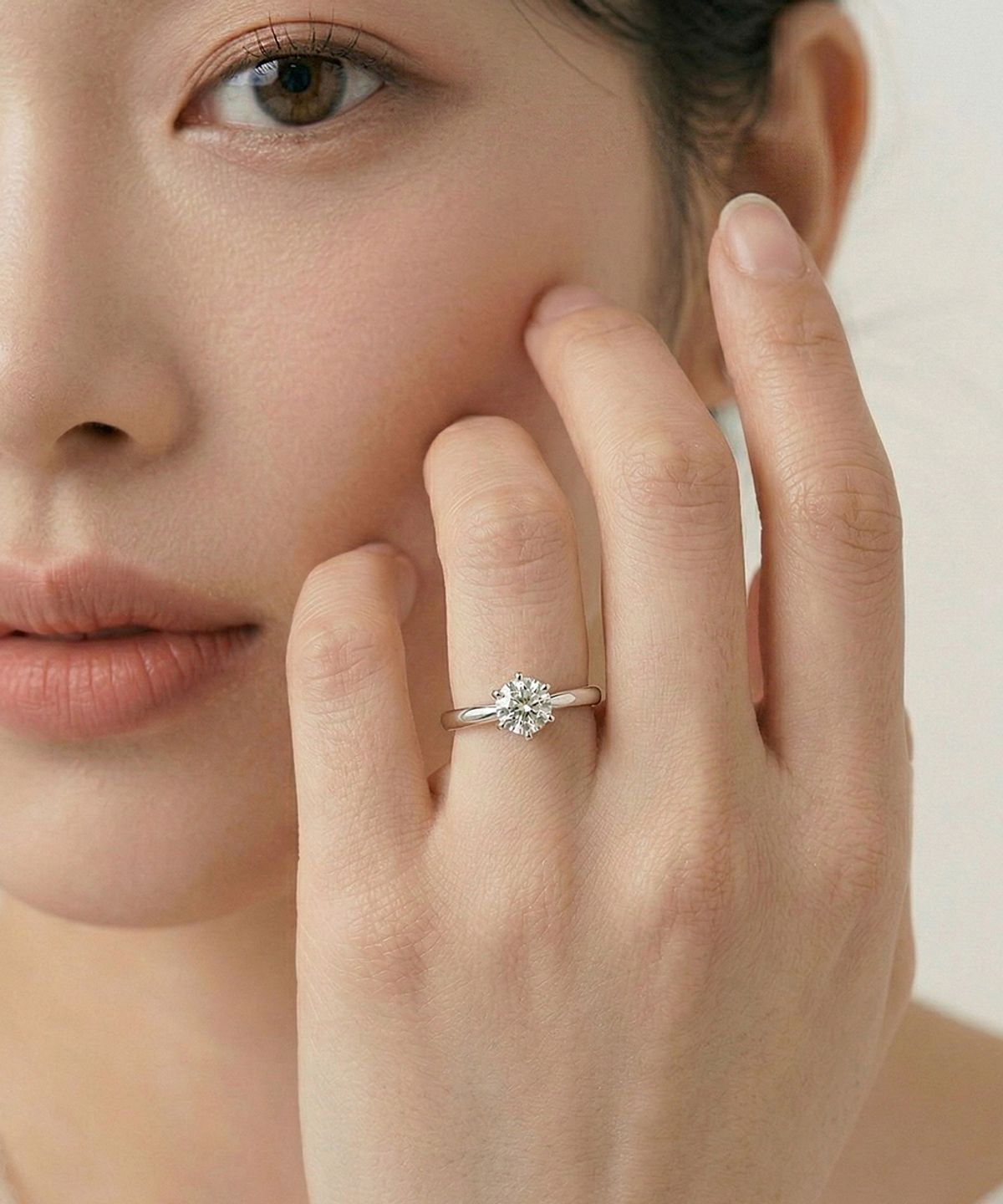 디유아모르(DIEUAMOUR) 퓨어 아우라 모이사나이트 반지 1캐럿 시뮬럿 다이아 6프롱