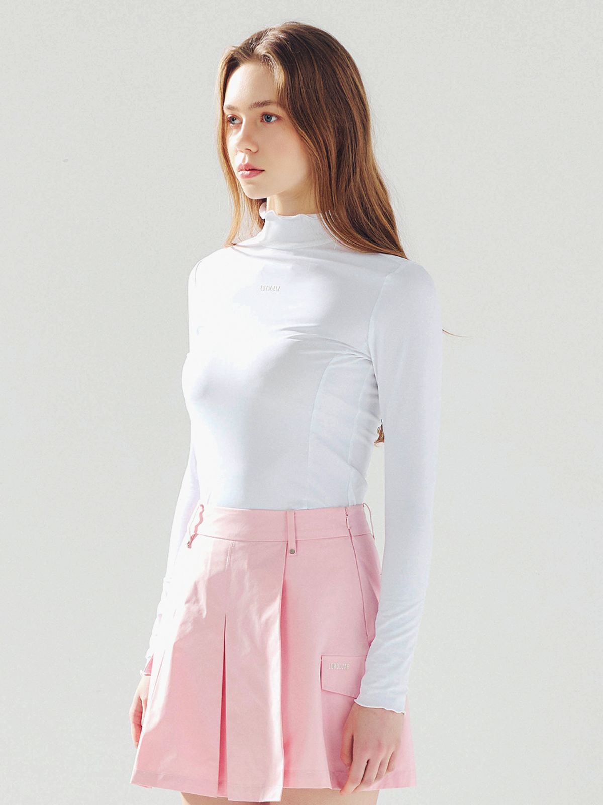로드로아르(LORDLOAR) 쿨 슬림 프릴넥 티셔츠 WHITE