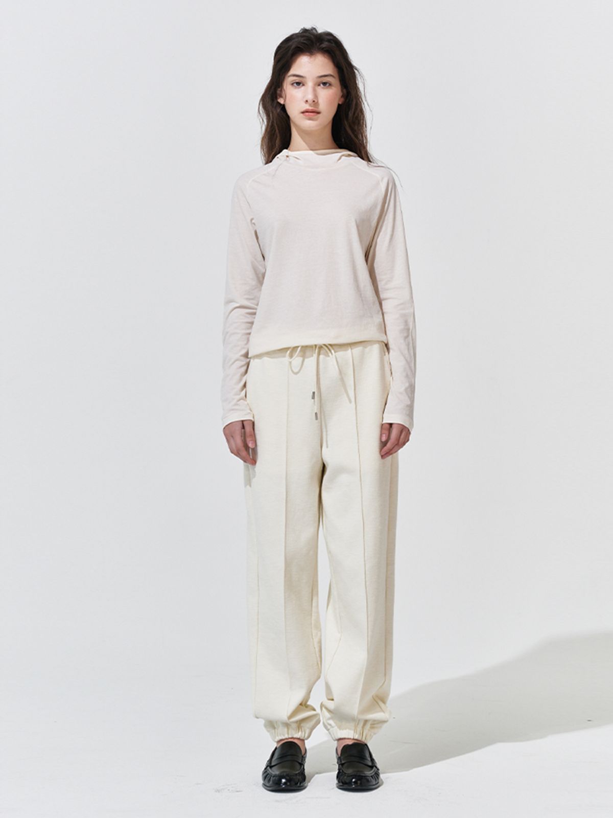 매기(MAGGIE) Wave Jogger Pants (Ivory)
