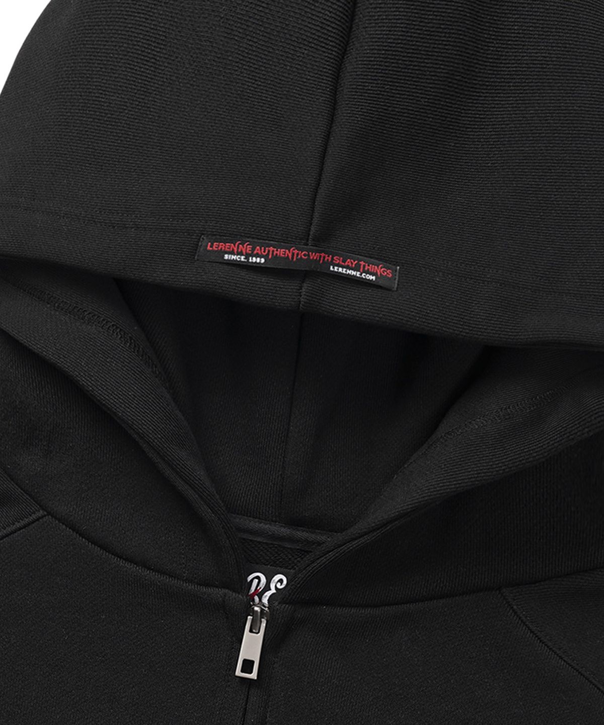 르렌느(LERENNE) Cross Crop Hood Zip-Up - Black