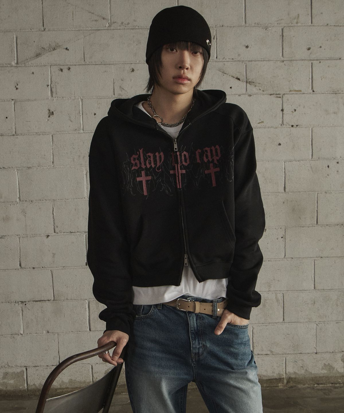 르렌느(LERENNE) Cross Crop Hood Zip-Up - Black