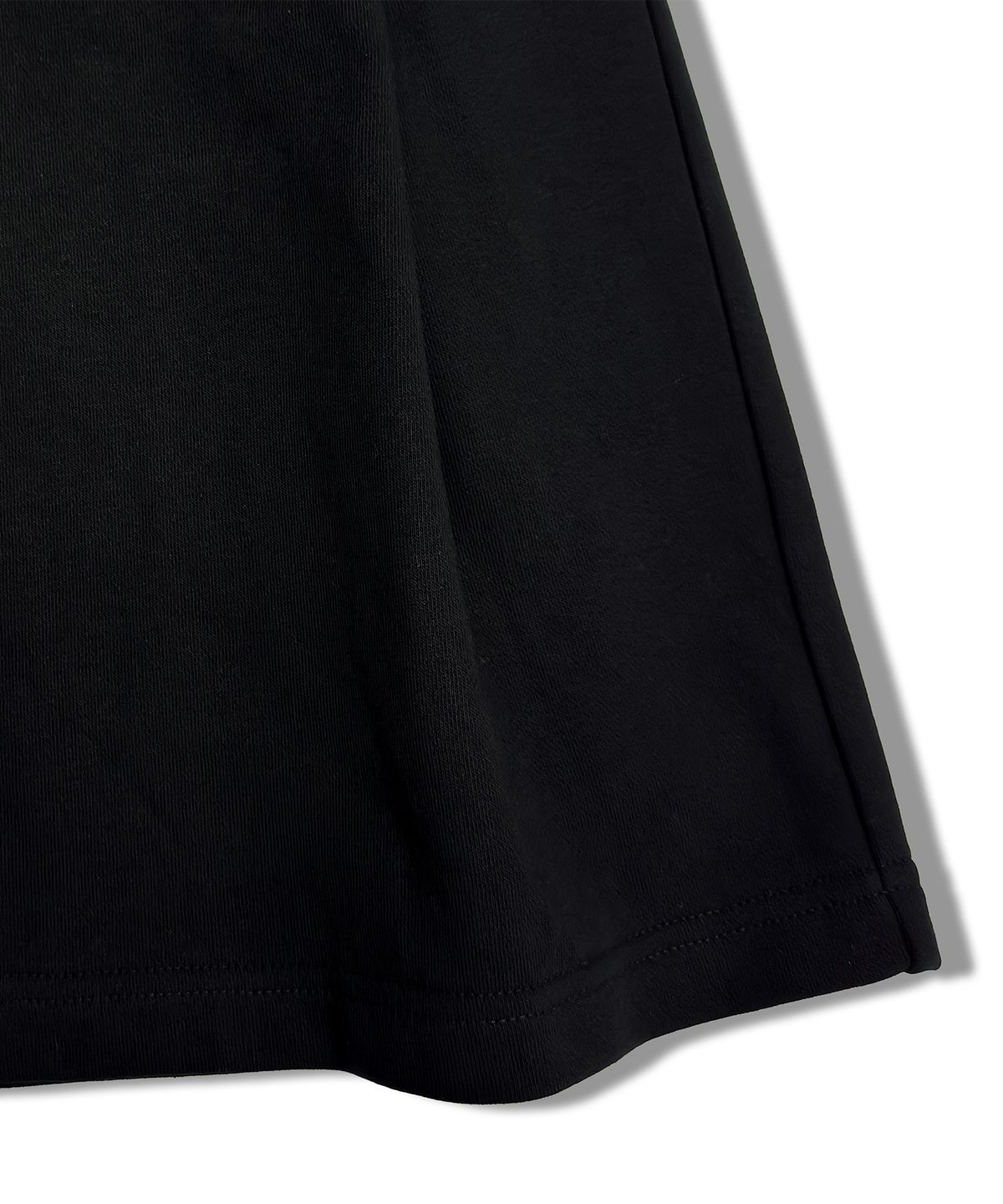 레이피커스(RAYFIKERS) 사이드 원턱 스웨트 쇼츠 MQ7PU489_BLACK
