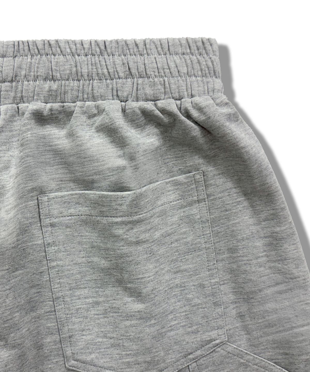 레이피커스(RAYFIKERS) 카펜더 버뮤다 스웨트 쇼츠 MQ7PU491_MELANGE GREY