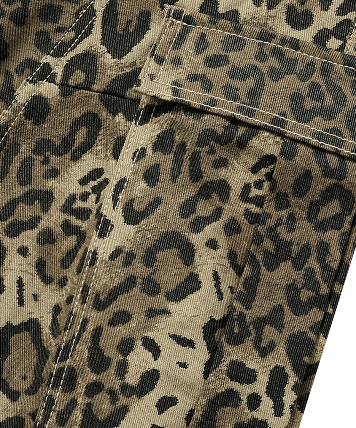 르렌느(LERENNE) Leopard Curved Cargo Pants - Beige