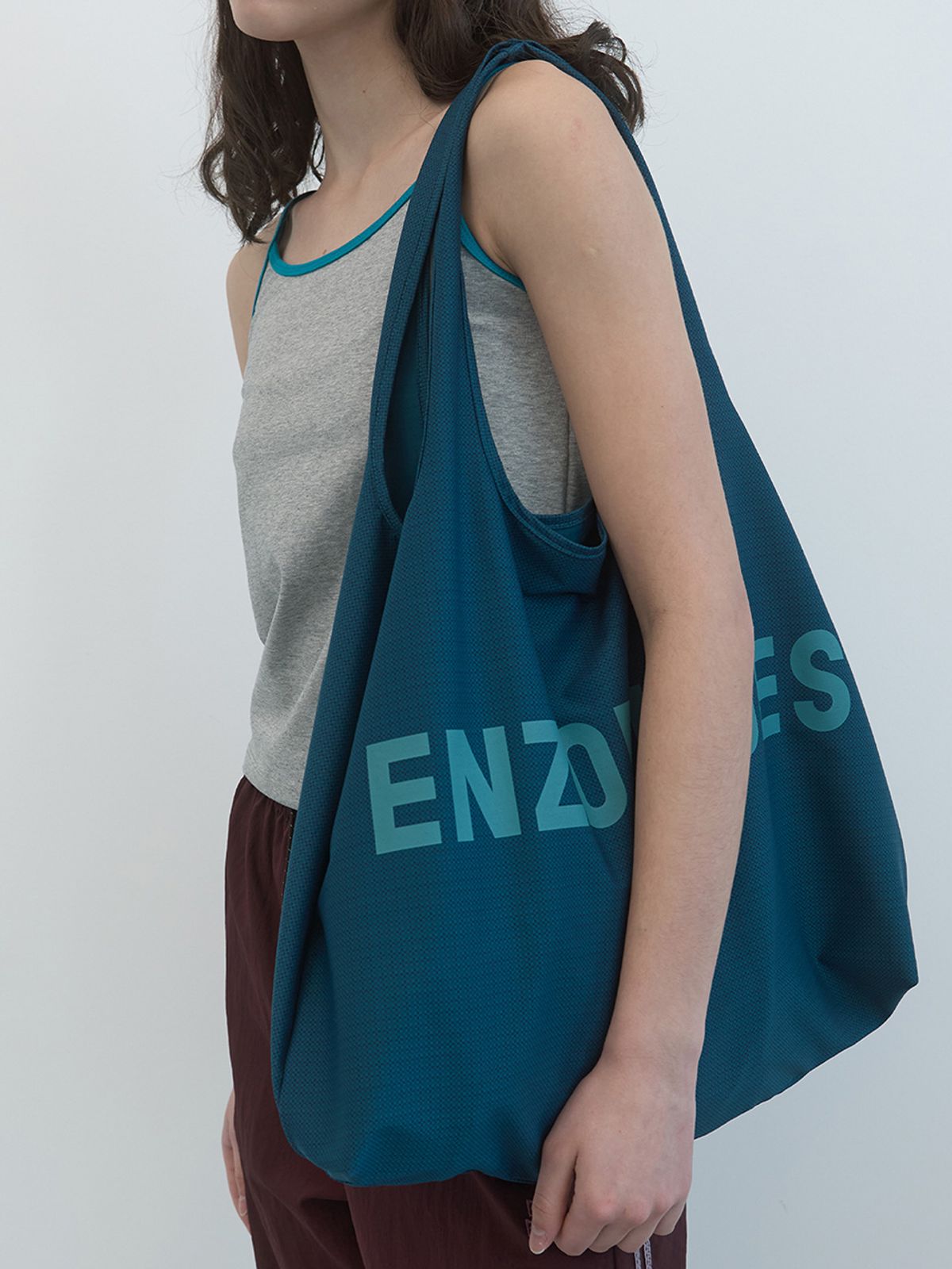 엔조 블루스(ENZO BLUES) 로고 빅 쇼퍼 백 (Teal Green)