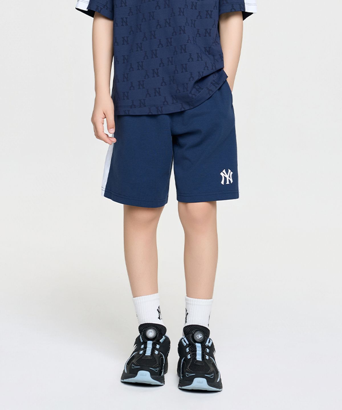 엠엘비 키즈(MLB KIDS) 모노그램 배색 반바지 NY (D.Navy)