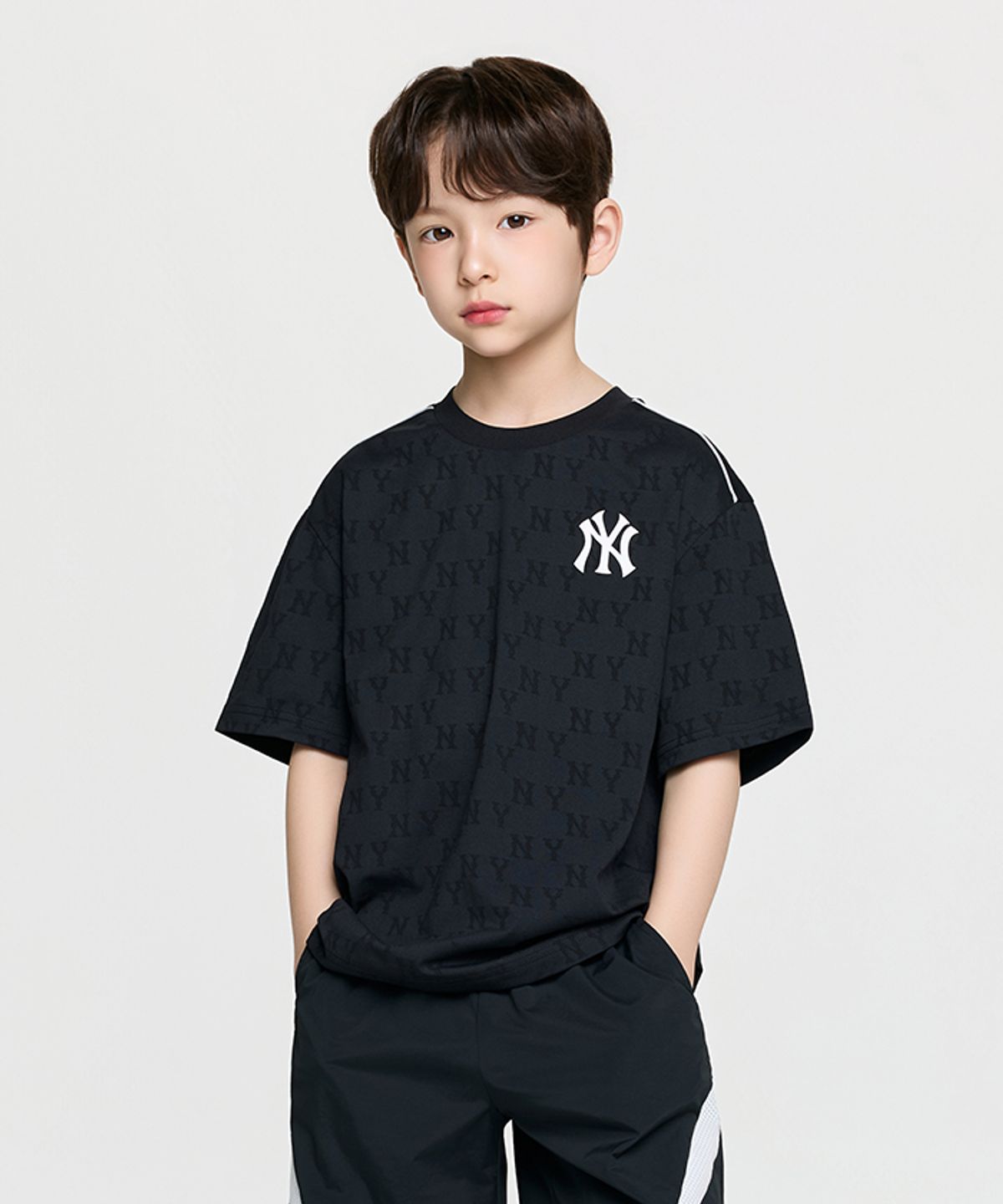 엠엘비 키즈(MLB KIDS) 스포티브 모노그램 티셔츠 NY (Black)