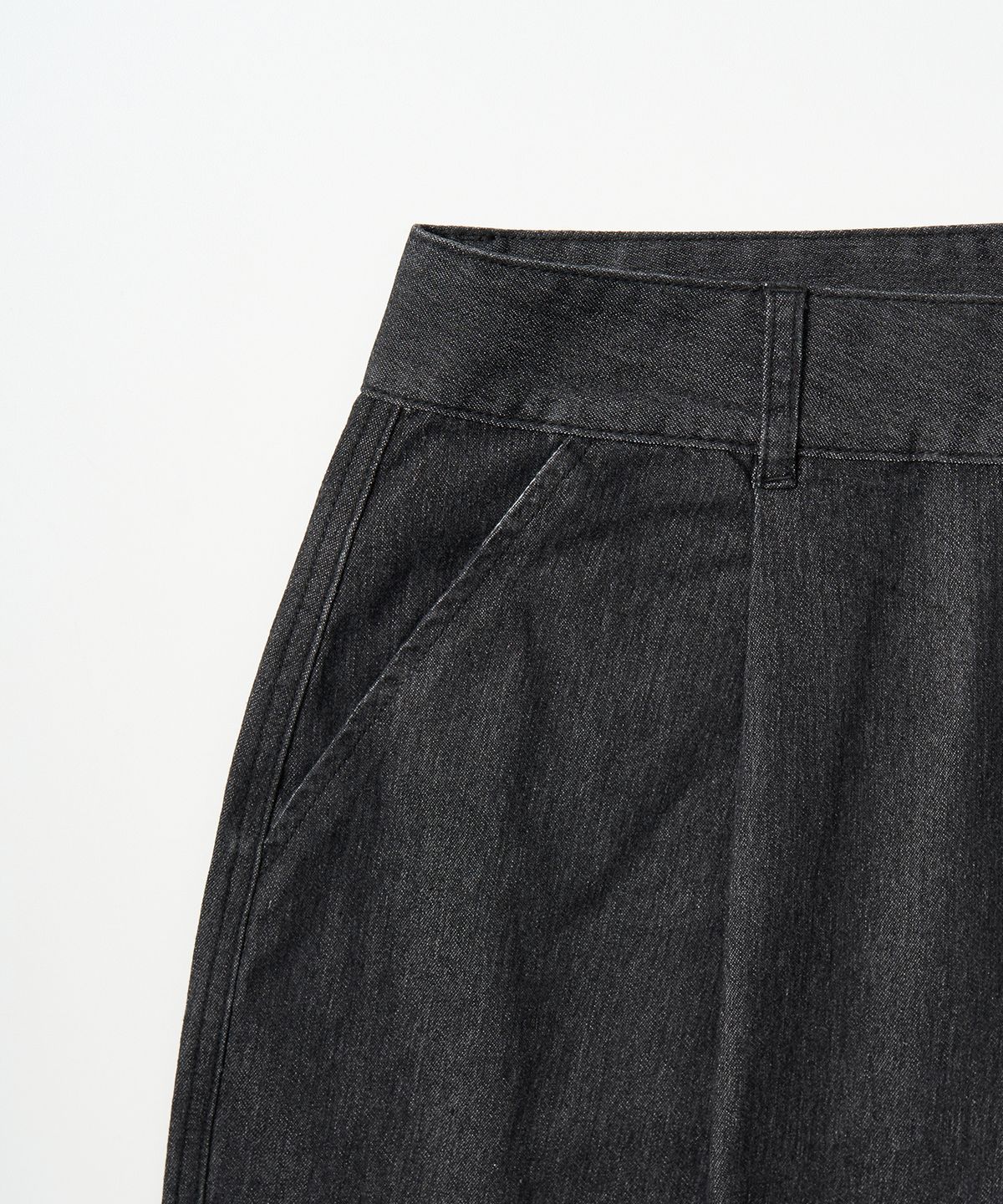 엑스컨테이너(EXCONTAINER) 로우 페이드 버뮤다 데님 팬츠 (WASHED BLACK)