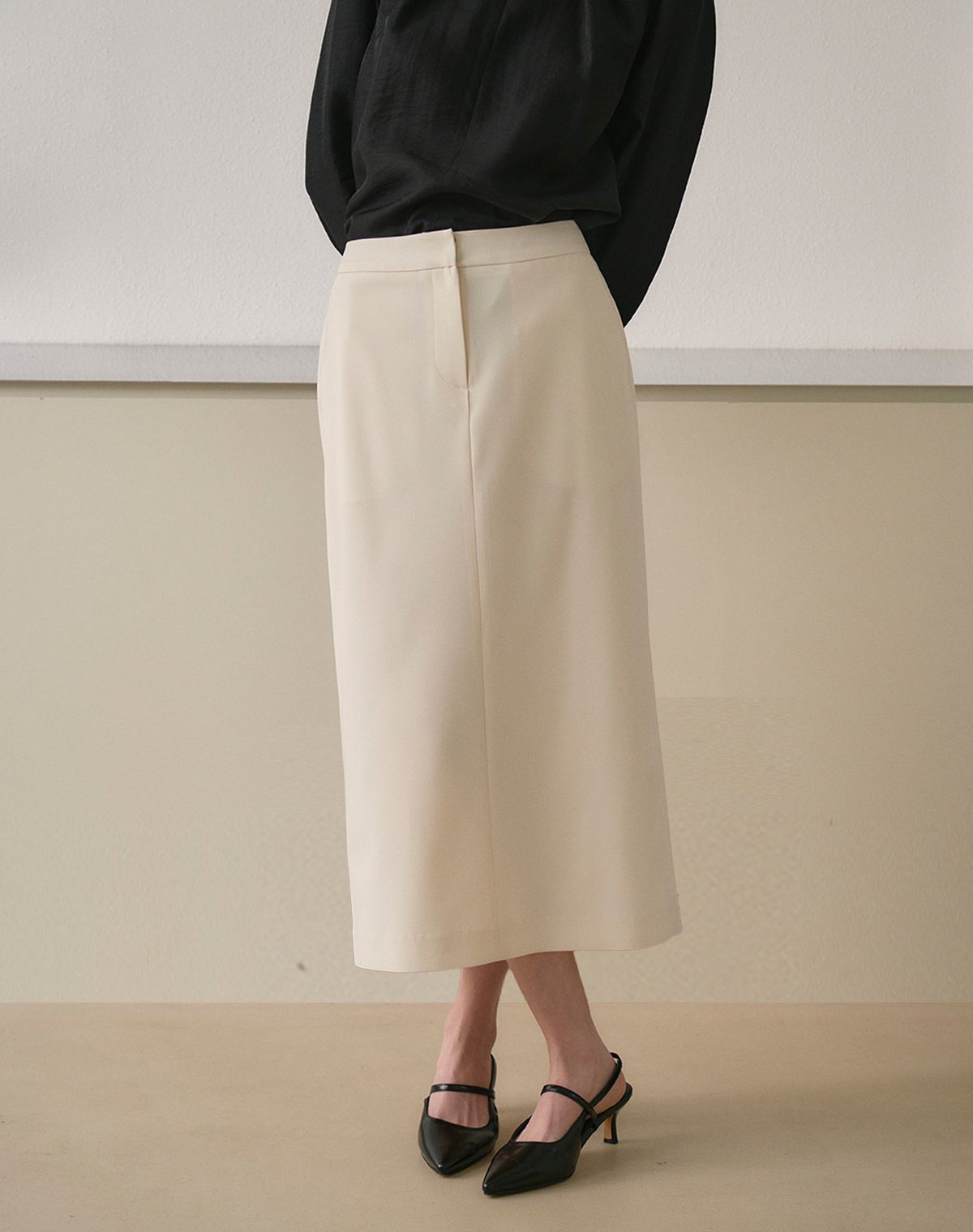 지에마르(GIEMAR) STRAIGHT MAXI SKIRT IVORY 스트레이트 맥시 스커트 아이보리