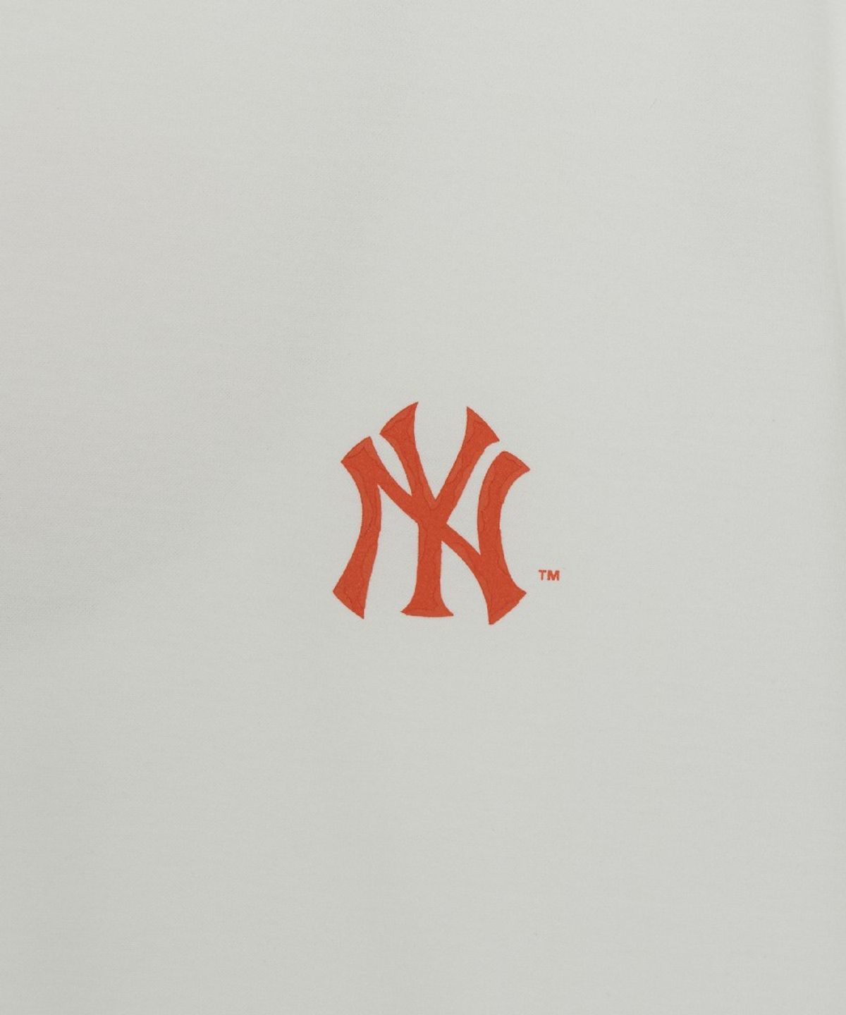 엠엘비(MLB) 빈티지 스포티브 컬시브 그래픽 반팔 티셔츠 NY (Ivory)