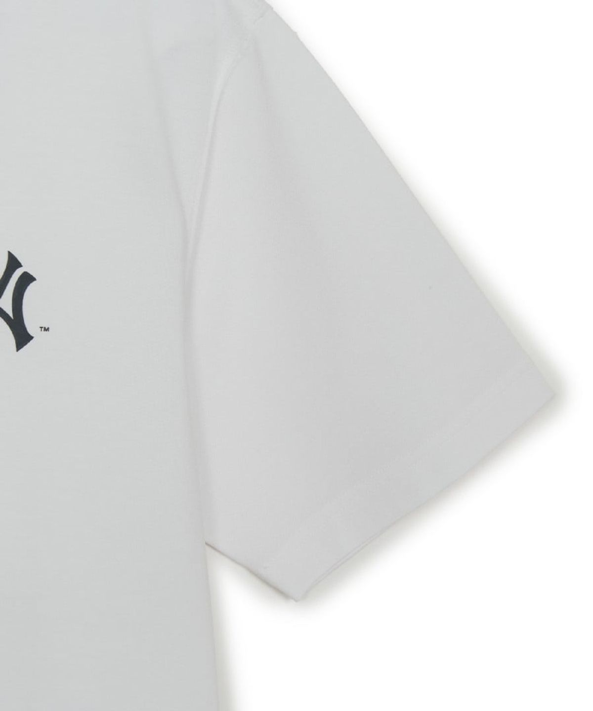 엠엘비(MLB) 빈티지 스포티브 컬시브 그래픽 반팔 티셔츠 NY (White)