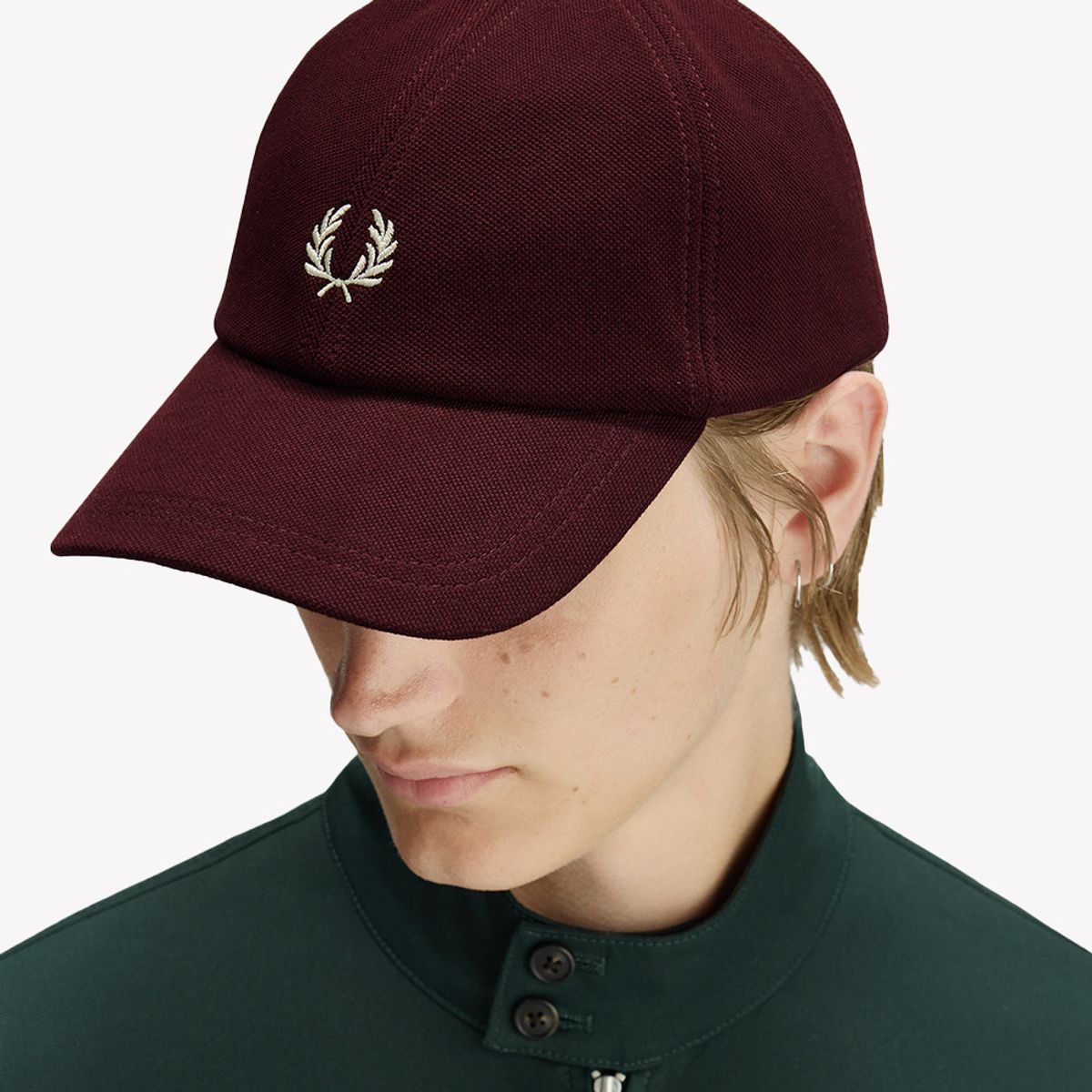 프레드페리(FRED PERRY) 피케 클래식 캡 - 옥스블러드 CFPU2612295-597