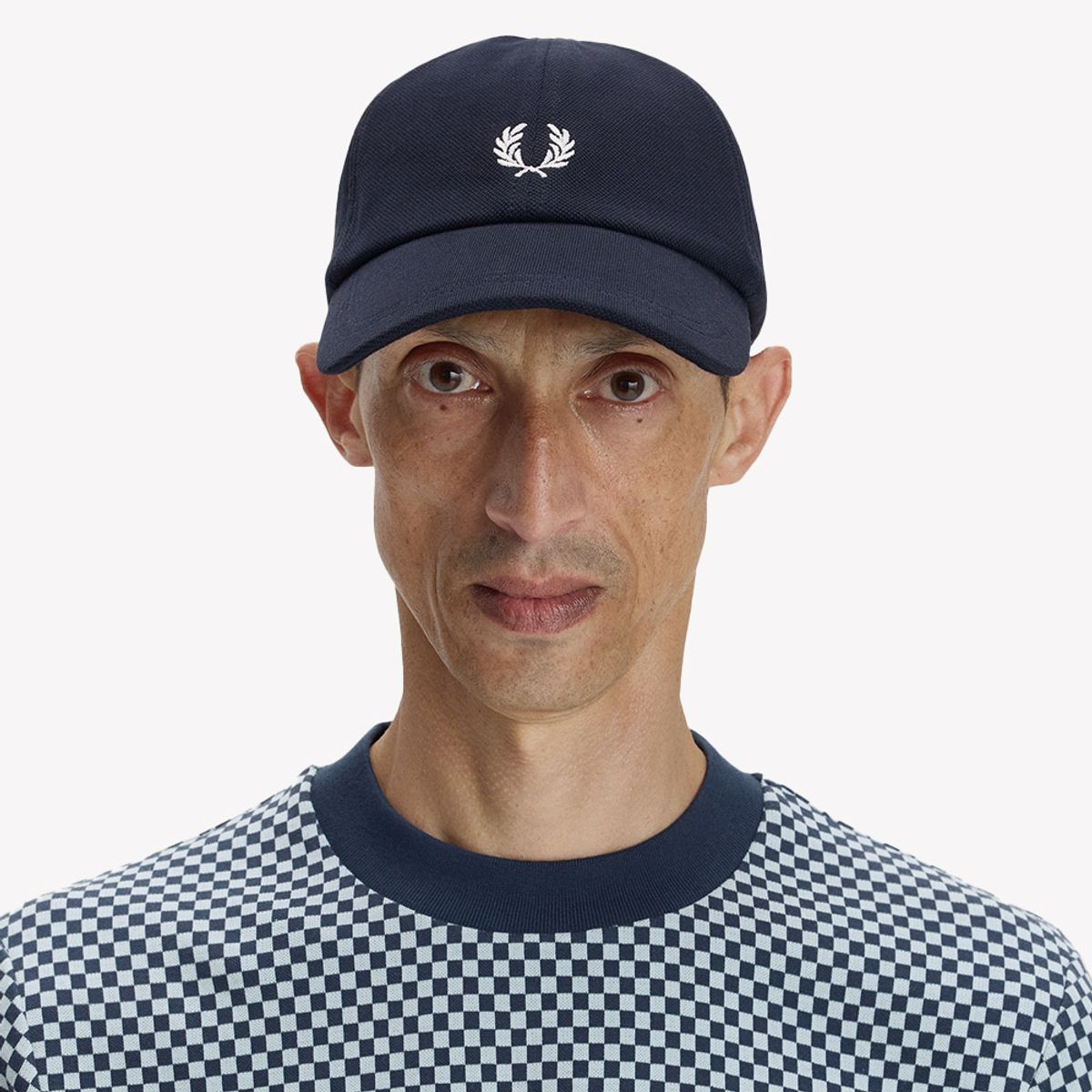 프레드페리(FRED PERRY) 피케 클래식 캡 - 네이비/화이트 CFPU2612295-267