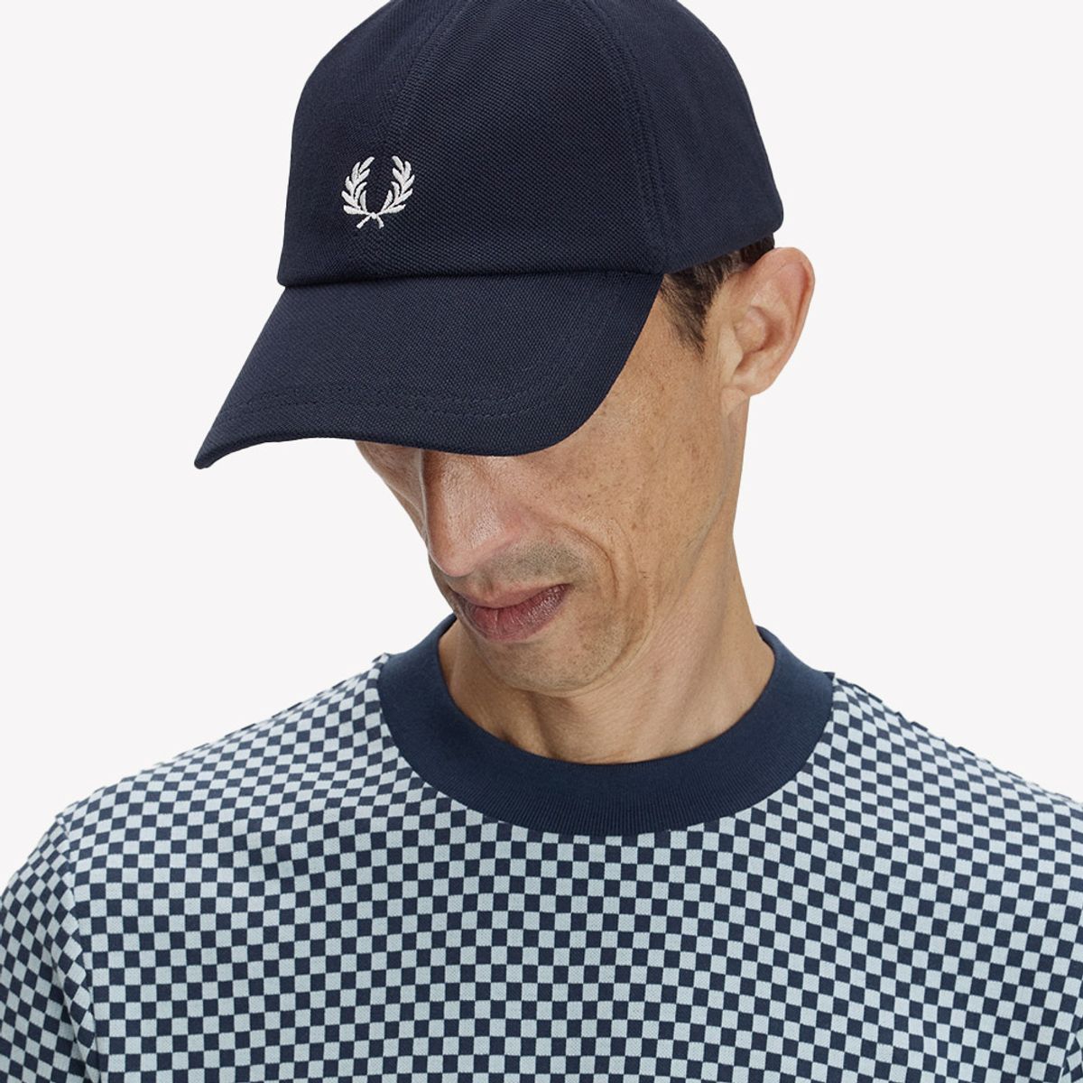 프레드페리(FRED PERRY) 피케 클래식 캡 - 네이비/화이트 CFPU2612295-267
