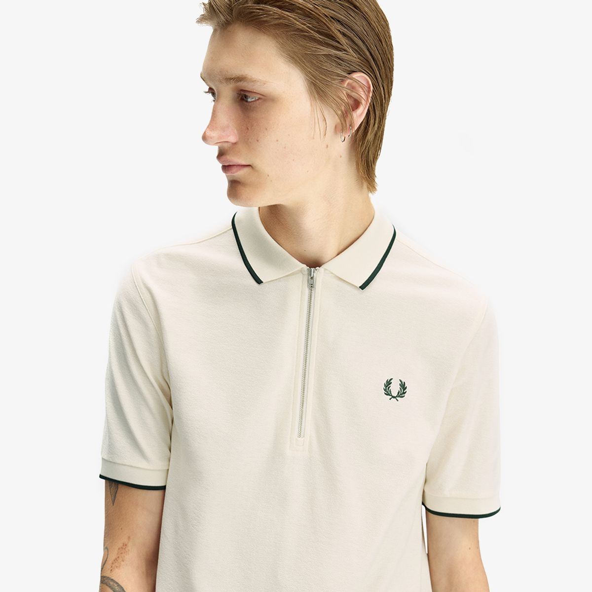 프레드페리(FRED PERRY) [Sharp] 크레이프 피케 폴로 셔츠 - 에크루 AFPM2612383-560
