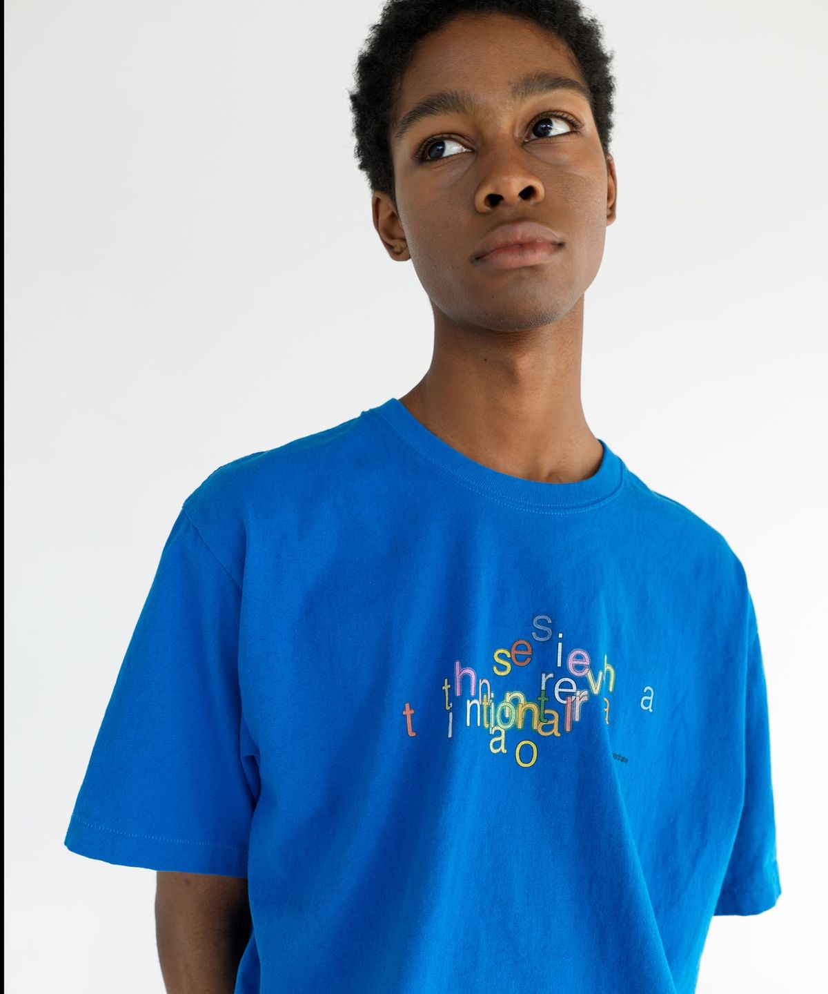 디스이즈네버댓(THISISNEVERTHAT) International Tee Blue