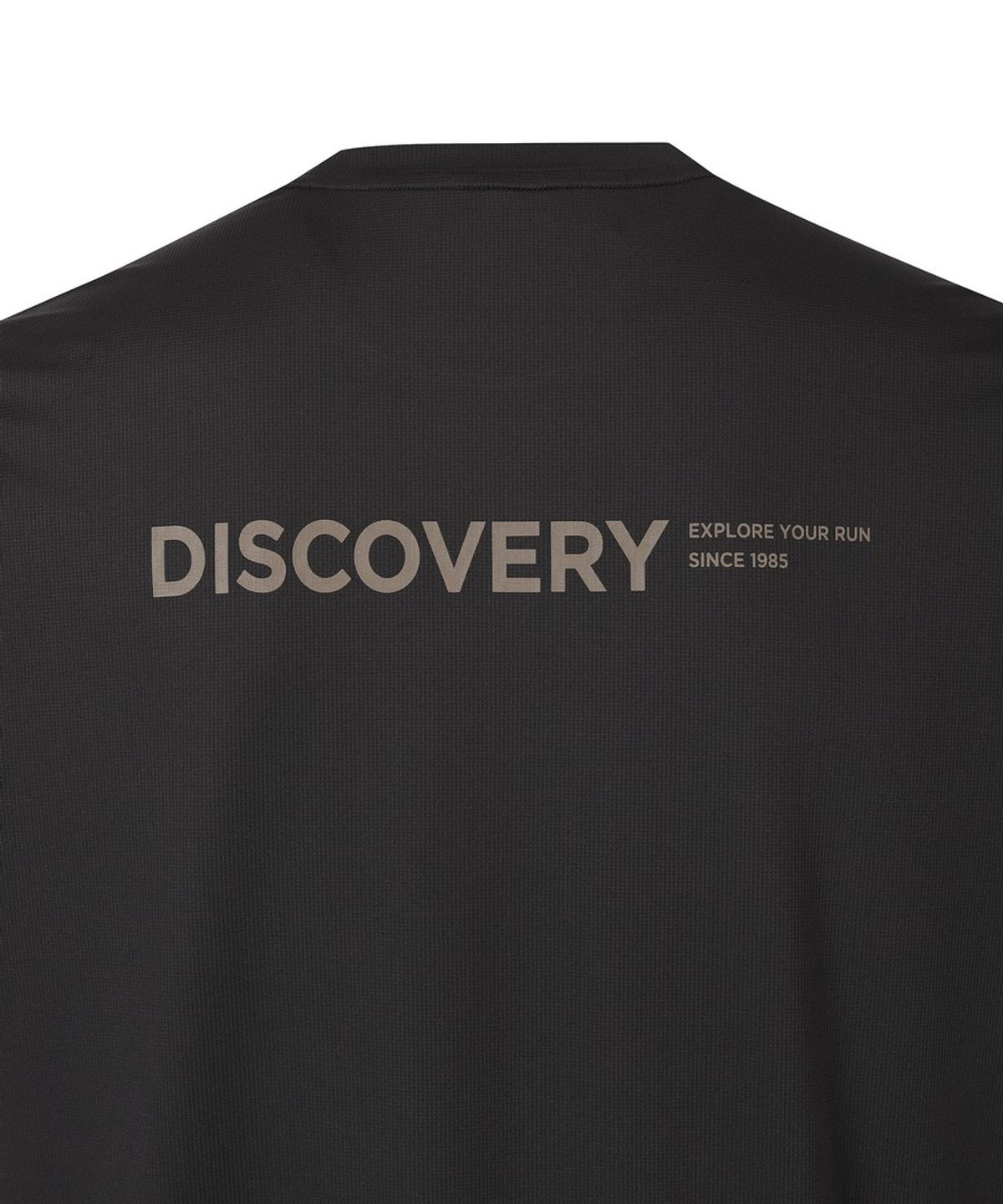 디스커버리 익스페디션(DISCOVERY EXPEDITION) 남성 로고포인트 러닝 티셔츠 (BLACK)