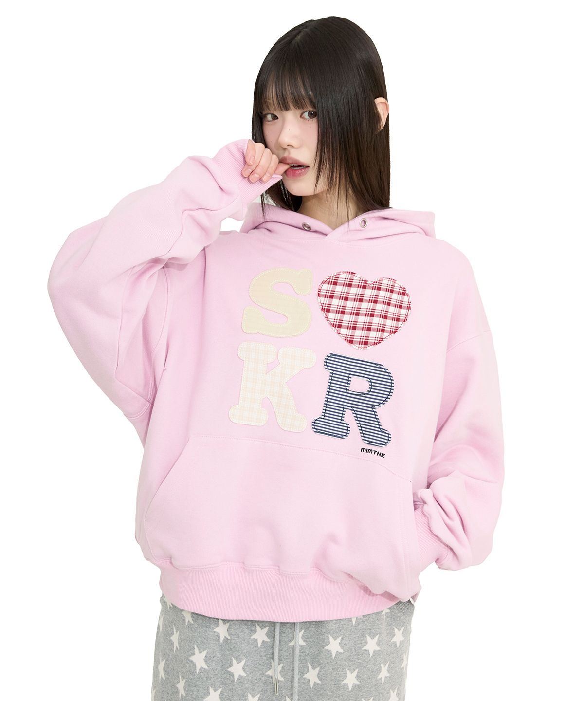 밈더워드로브(MIMTHEWARDROBE) [쓰까르 X 밈더] SKRR 패치워크 까르 후드티_핑크