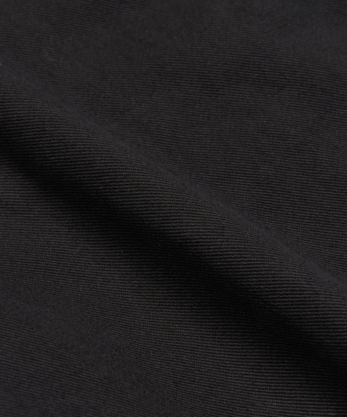 페플리(PEPLEE) Tuck Strap Capri Pants (Black)