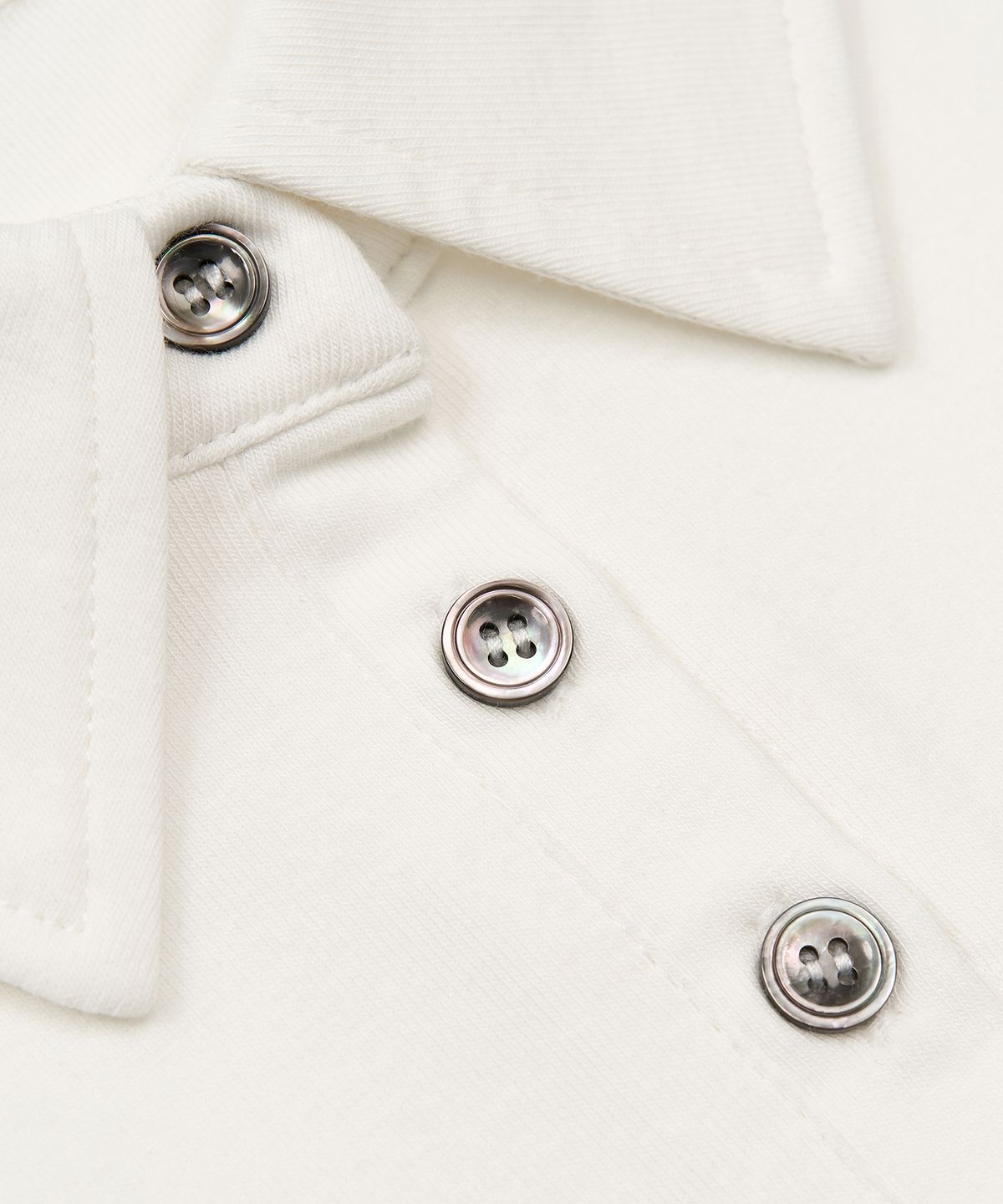 페플리(PEPLEE) Button Cap Sleeve Collar Tee (White)