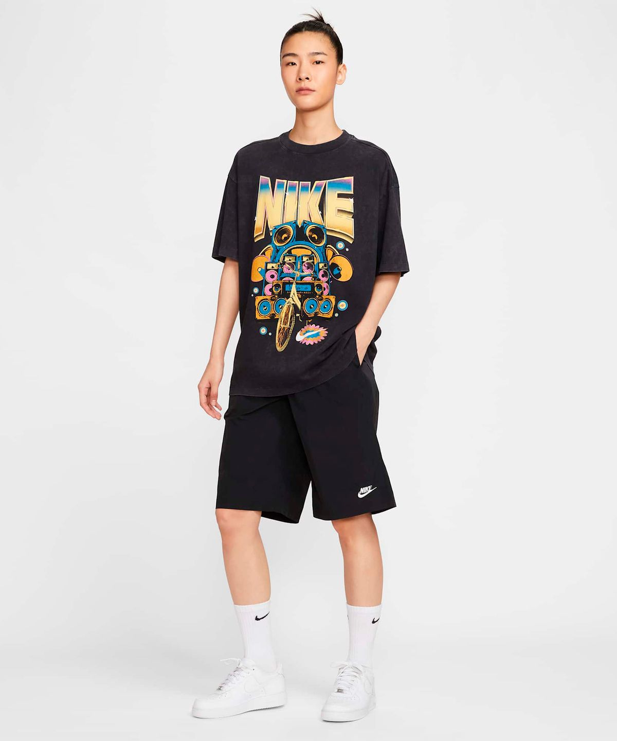 나이키(NIKE) 스포츠웨어 미드라이즈 루즈 니하이 쇼츠 W - 블랙:세일 / IH8465-010
