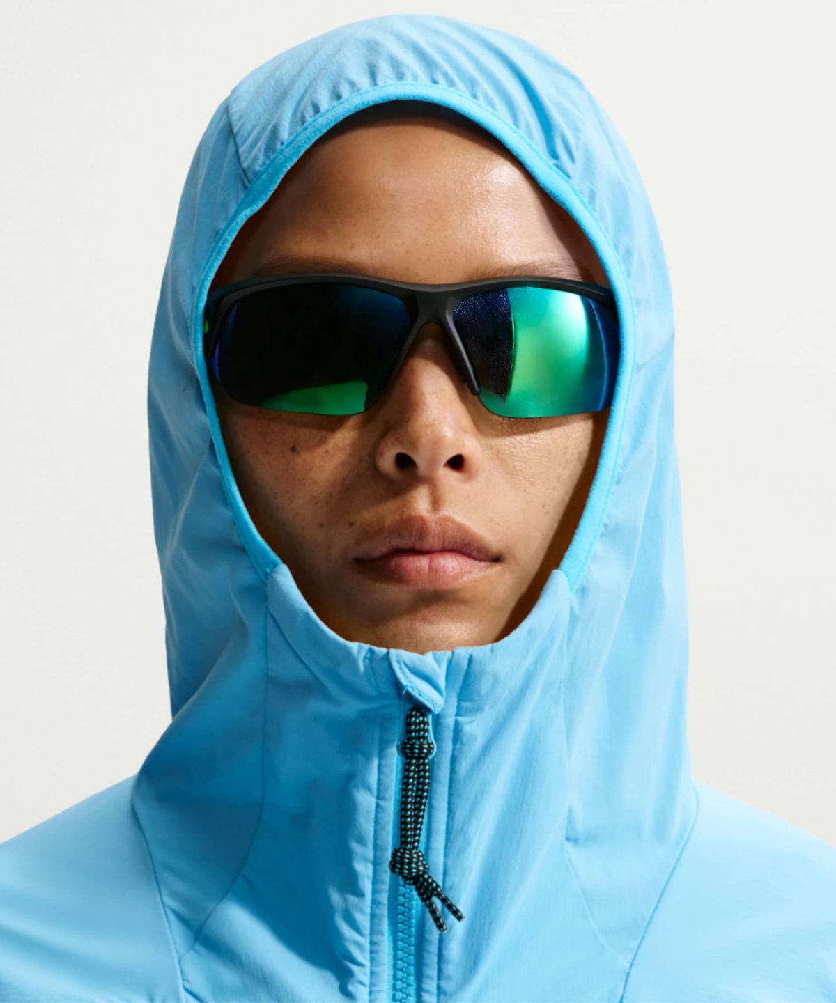나이키(NIKE) ACG 파이브 타워스 UV 차단 재킷 W - 발틱 블루:블랙:서밋 화이트 / II1329-416