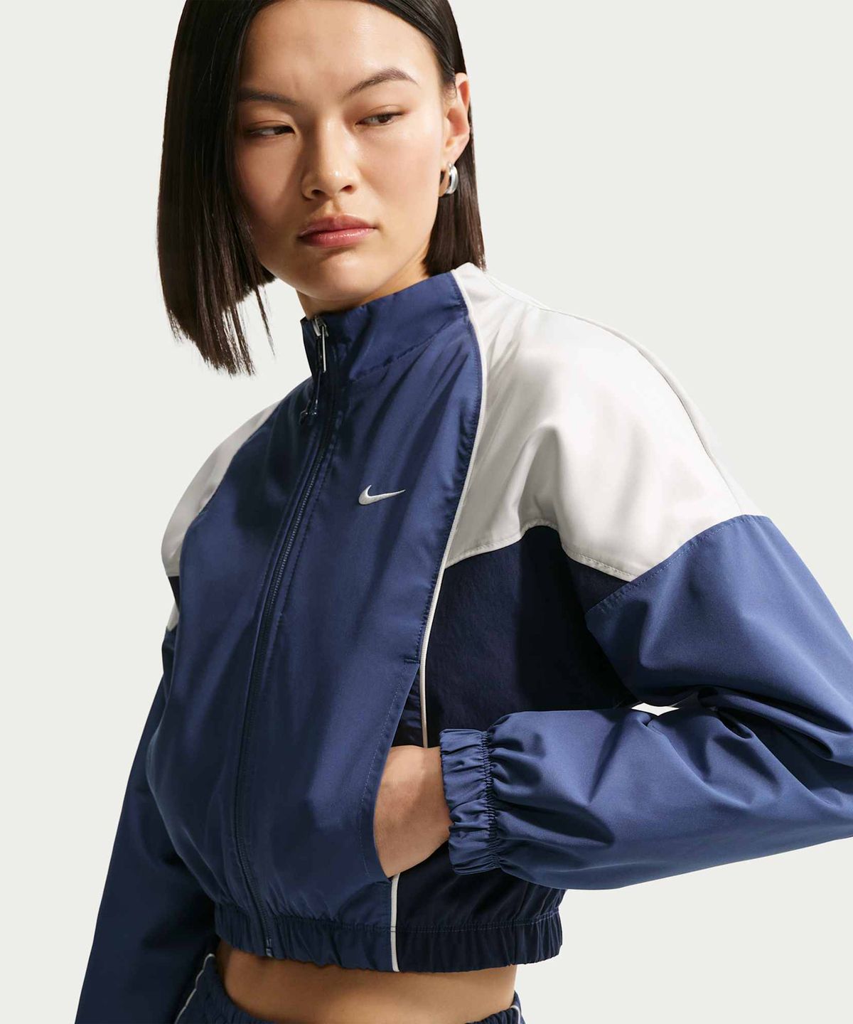나이키(NIKE) 스포츠웨어 슈렁큰 트랙 재킷 W - 미스틱 네이비:라이트 본:미드나이트 네이비:세일 / IF0217-410