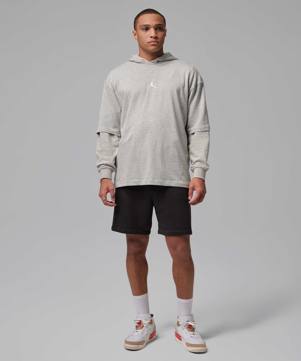 나이키(NIKE) 조던 플라이트 에센셜 오버사이즈 티셔츠 M - 그레이 헤더:화이트 / IB7345-050