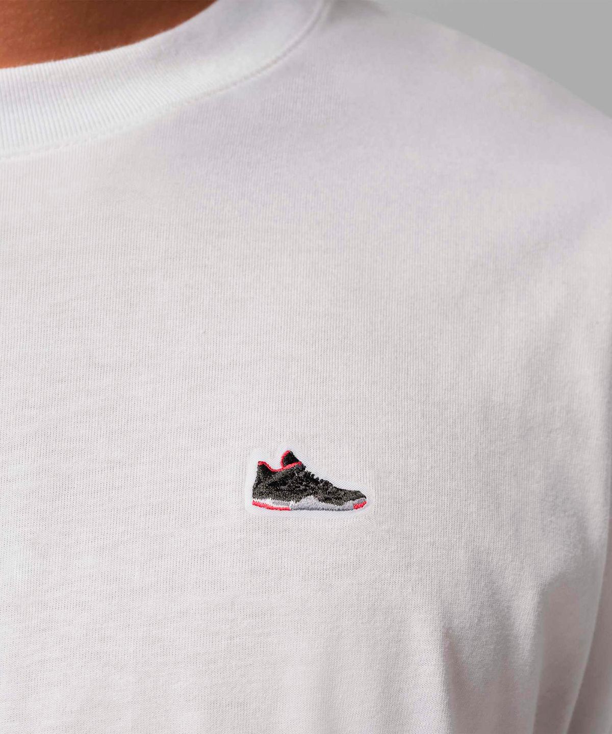 나이키(NIKE) 조던 스니커즈 패치 티셔츠 M - 화이트 / IF3107-100