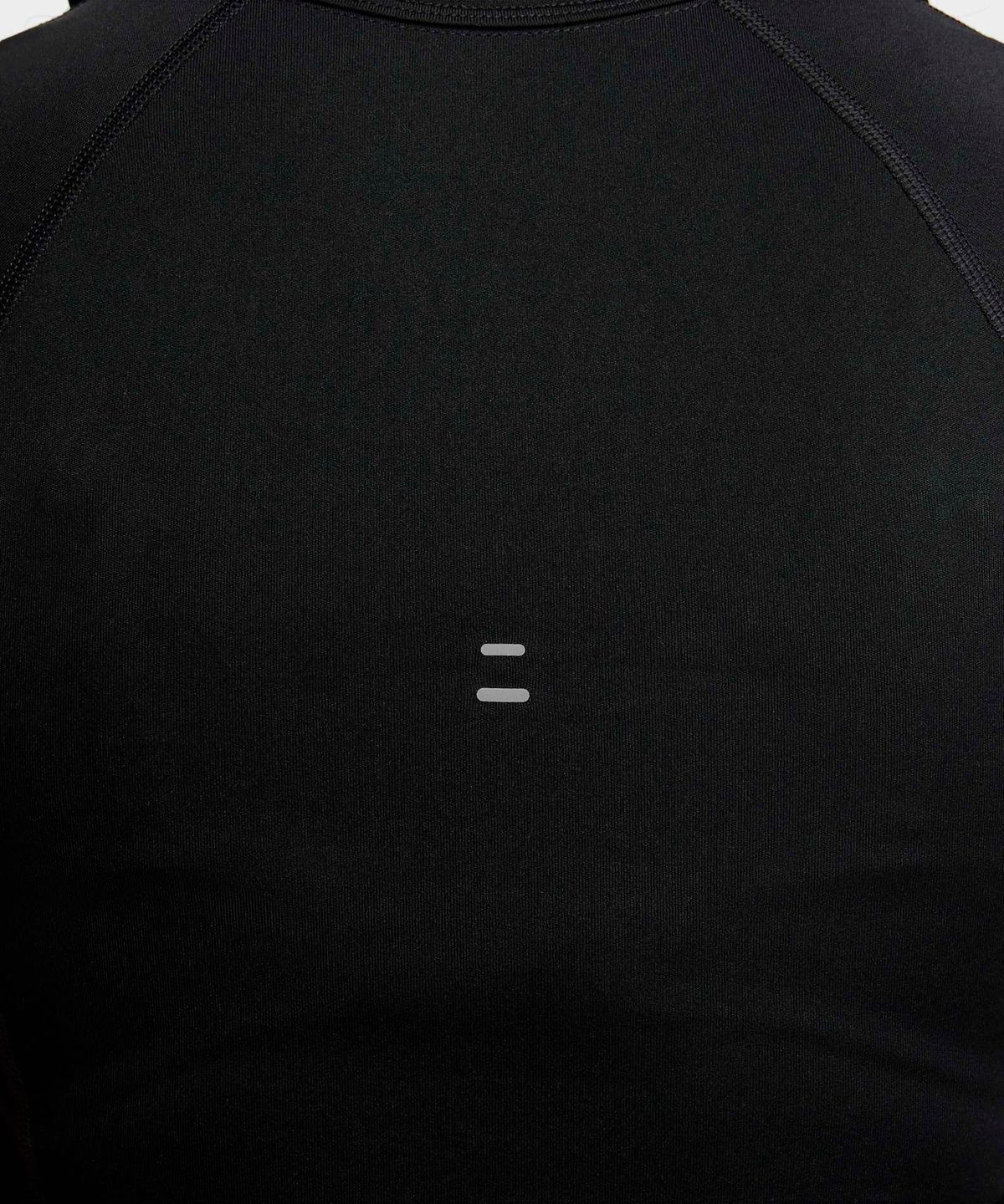나이키(NIKE) 템포 스우시 드라이 핏 반소매 러닝 탑 W - 블랙:화이트 / II5520-010