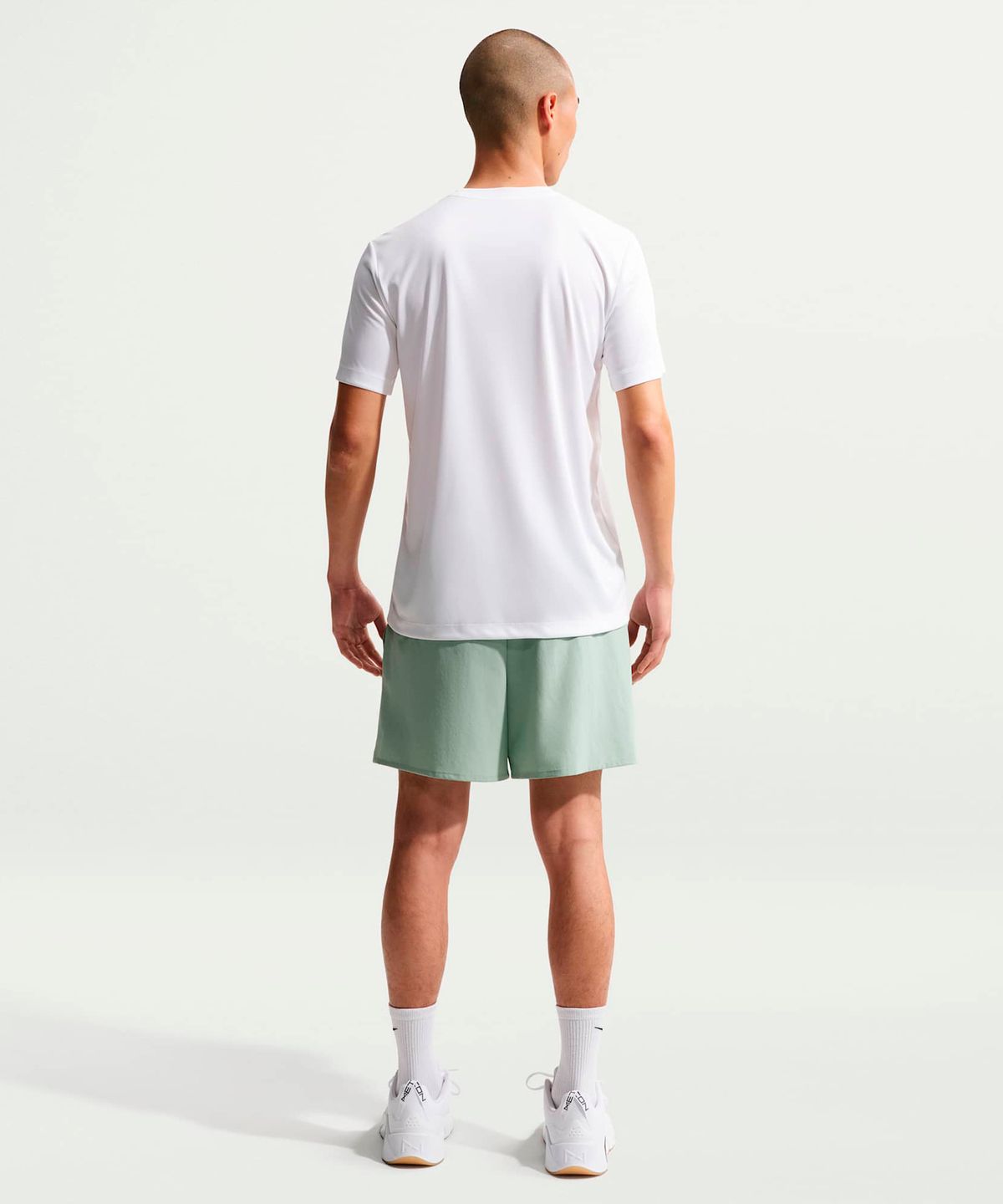 나이키(NIKE) 드라이 핏 트레이닝 티셔츠 M - 화이트:블랙 / IO1426-100