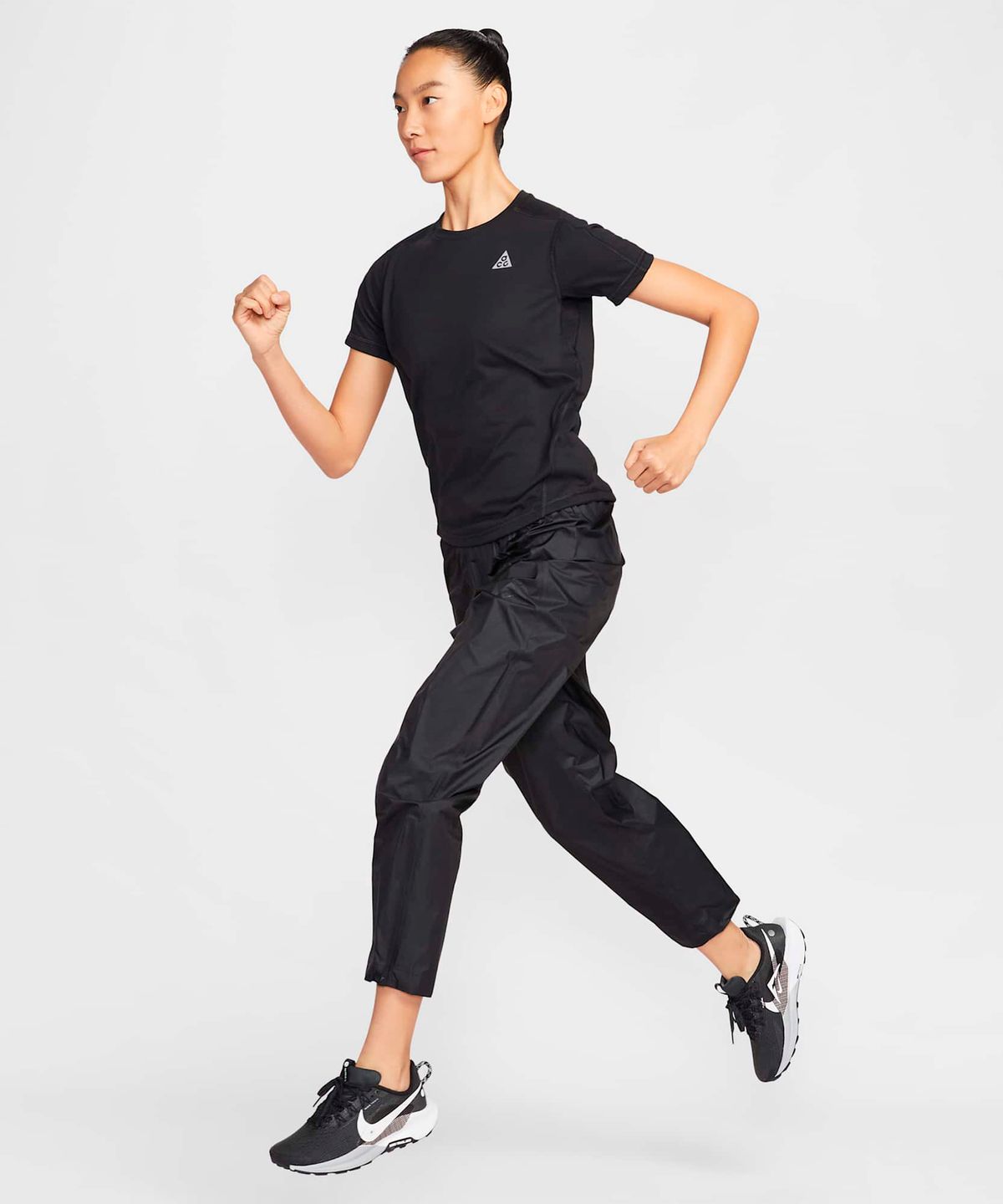 나이키(NIKE) ACG 드라이 핏 반소매 트레일 러닝 탑 W - 블랙:서밋 화이트 / IO9651-010