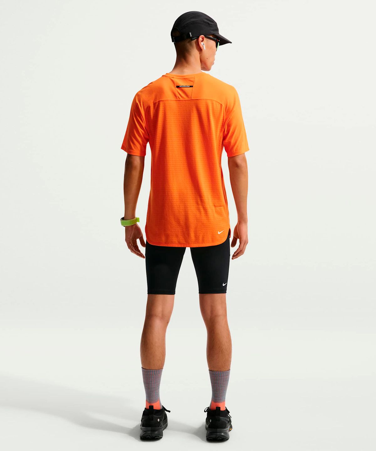 나이키(NIKE) ACG 라바 루프 드라이 핏 ADV 하프 트레일 러닝 타이츠 M - 블랙:서밋 화이트 / IO9672-010