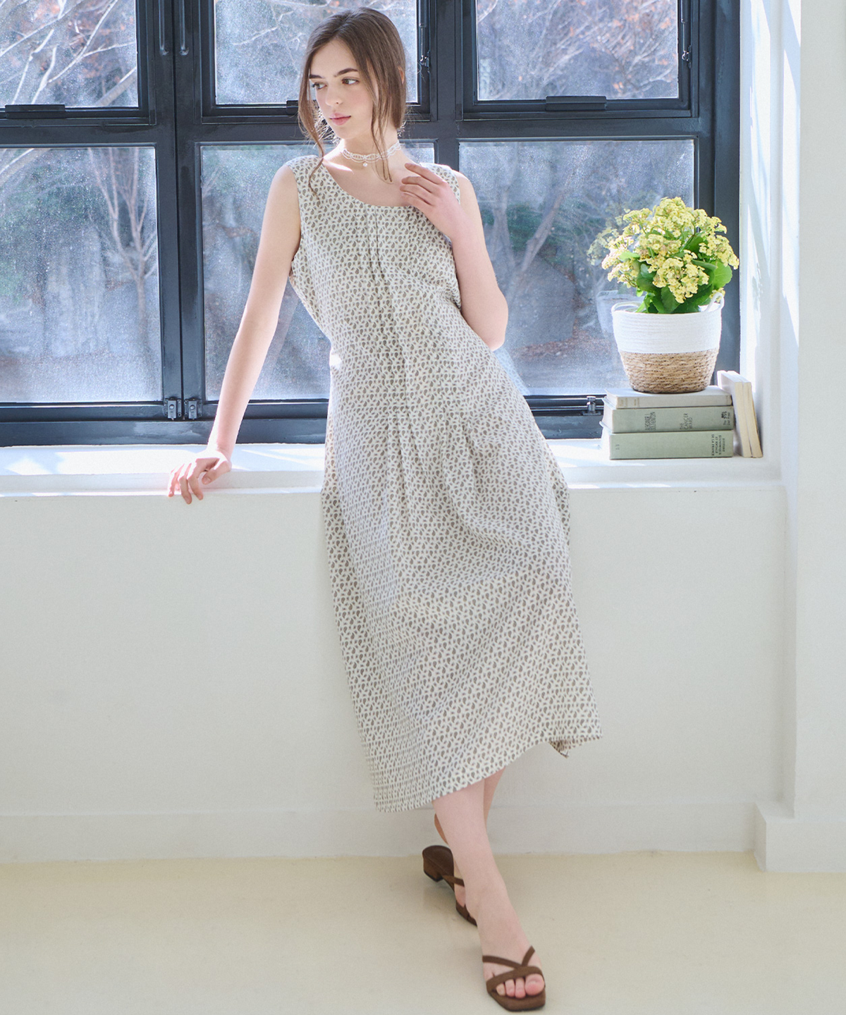 슬로우롤리(SLOWLOLLI) Pintuck pattern dress - Cream