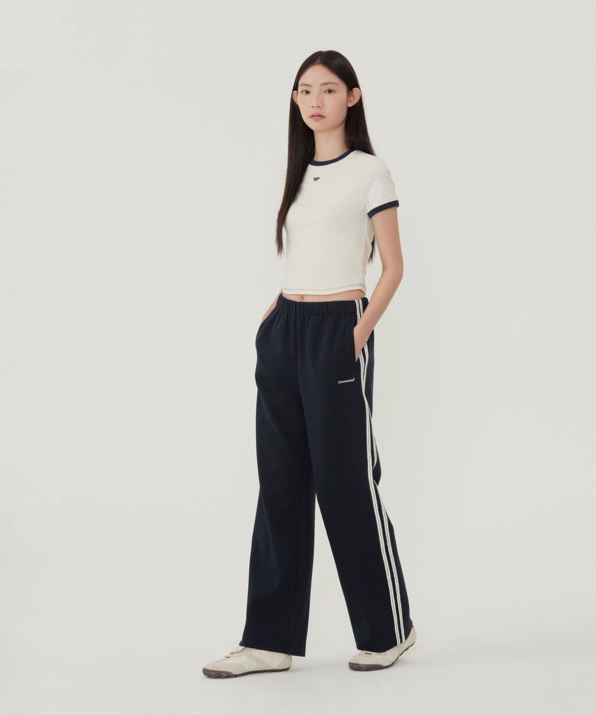커버낫 우먼(COVERNAT WOMAN) 우먼 베이비핏 링거 티셔츠 아이보리