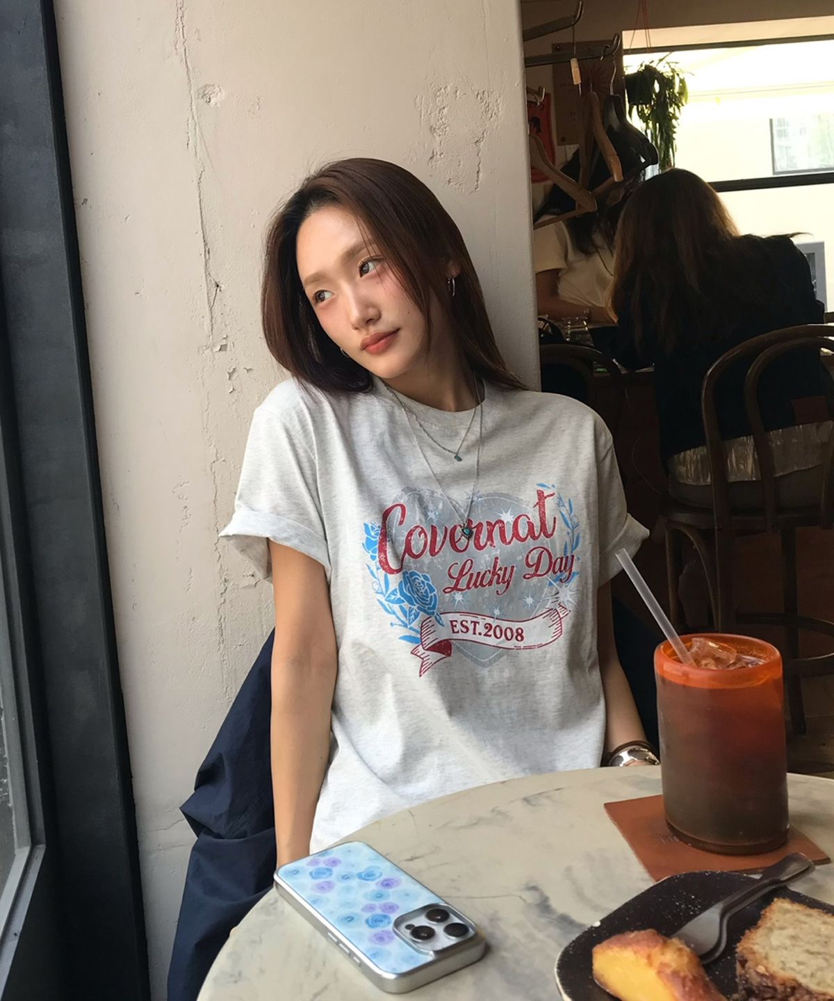커버낫 우먼(COVERNAT WOMAN) 우먼 오버핏 빈티지 그래픽 티셔츠 헤더 그레이