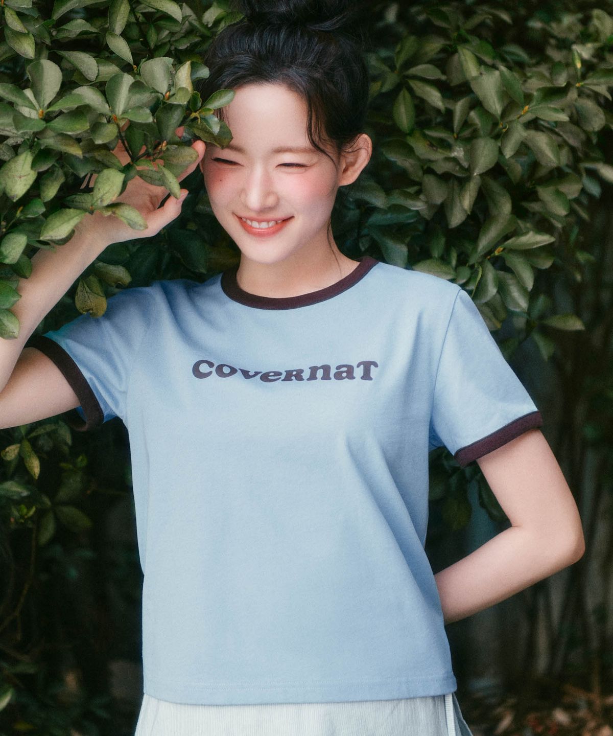 커버낫 우먼(COVERNAT WOMAN) 우먼 쿠퍼로고 링거 티셔츠 오프 화이트