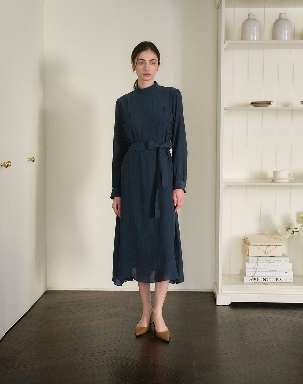 지에마르(GIEMAR) HALF NECK DRESS NAVY 하프 넥 드레스 라이트 네이비