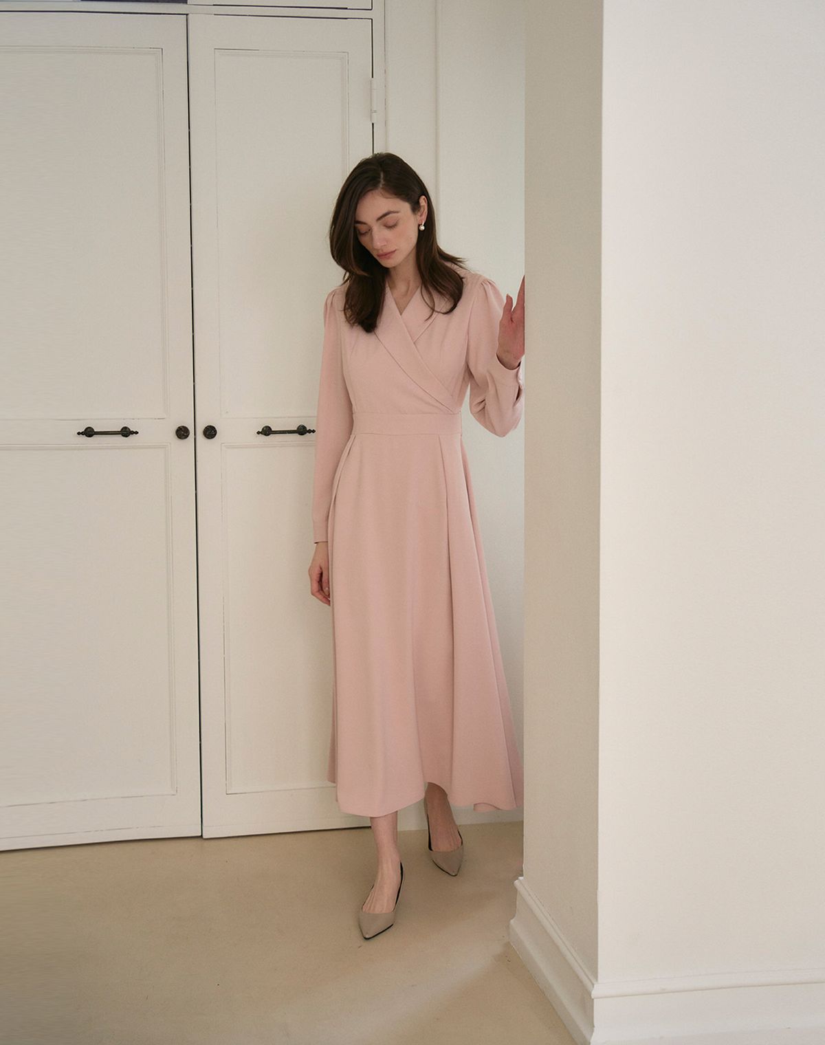 지에마르(GIEMAR) SHAWL COLLAR DRESS PINK  숄 카라 드레스 핑크