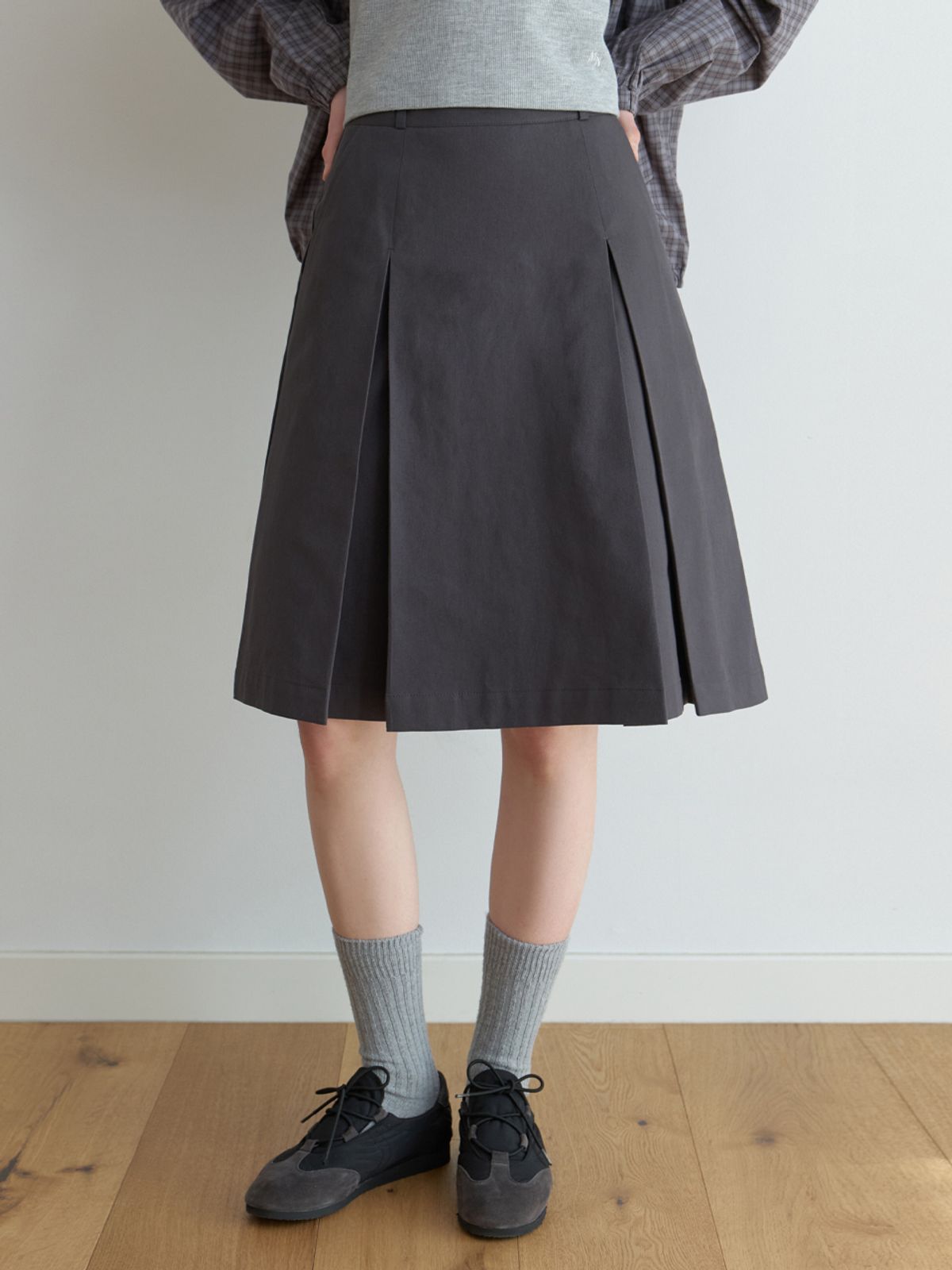 더미튼(THEMITTEN) Hound cotton skirt (charcoal)