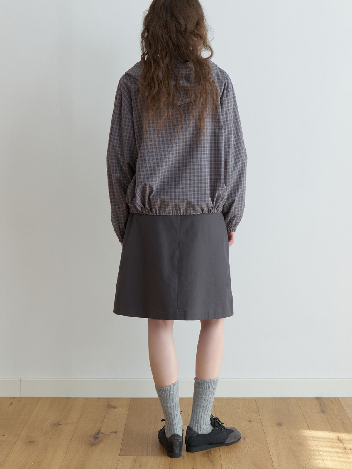 더미튼(THEMITTEN) Hound cotton skirt (charcoal)