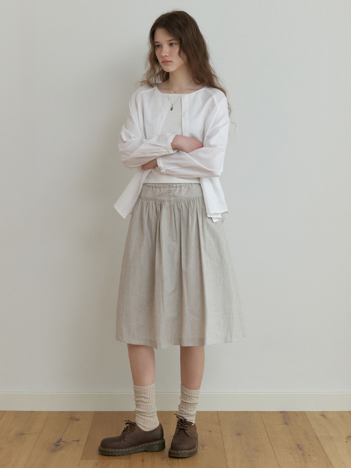 더미튼(THEMITTEN) [4th] Horn button skirt (oat stripe)