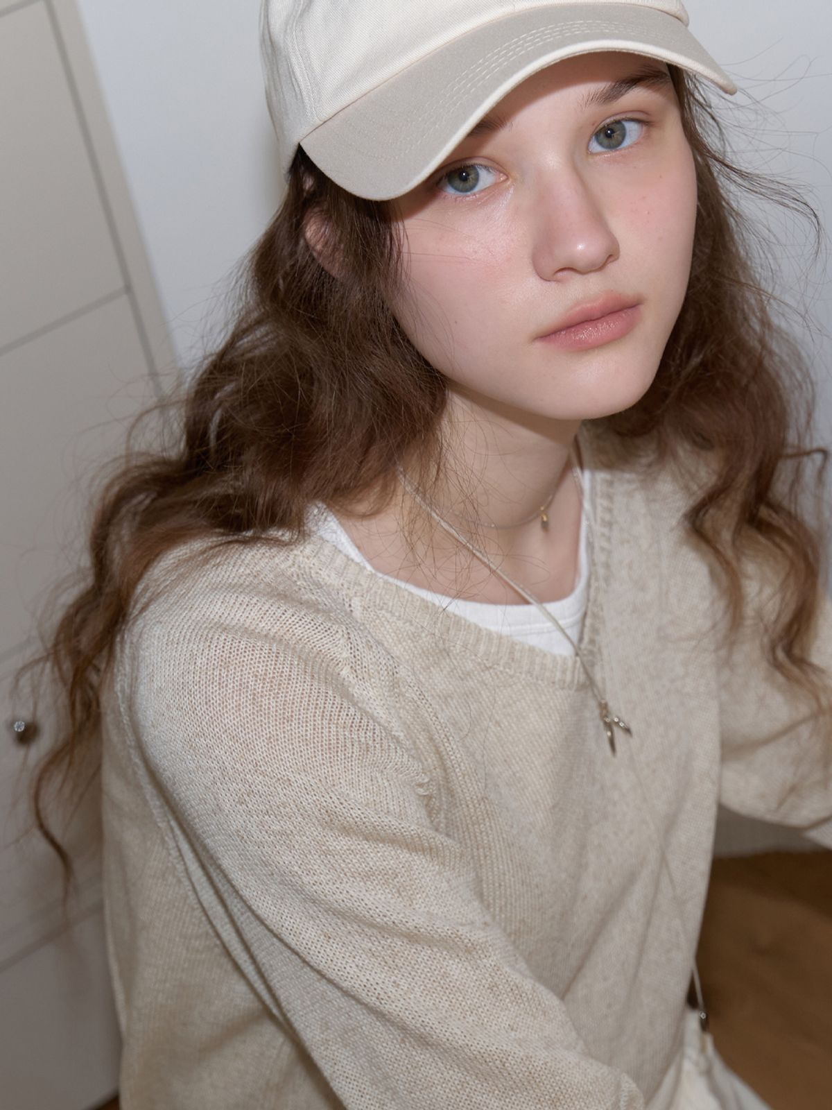 더미튼(THEMITTEN) Farina linen v knit (oat melange)