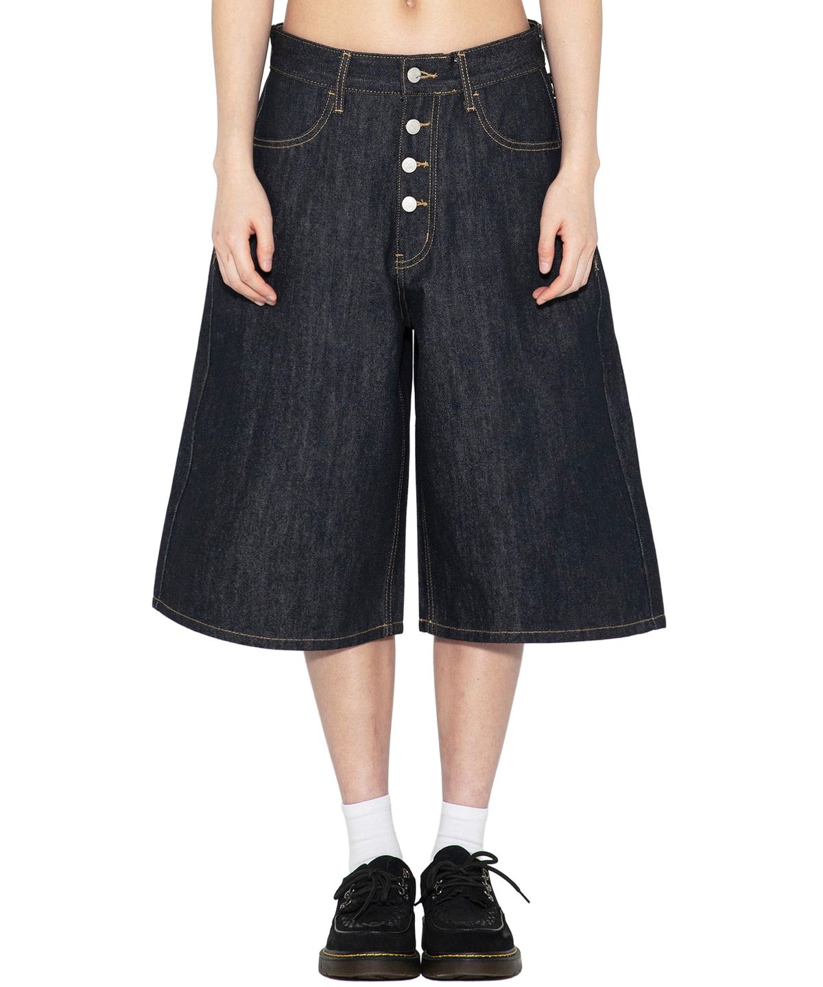 엑스톤즈(XTONZ) XP326 라운드 버뮤다 데님 팬츠 (INDIGO)