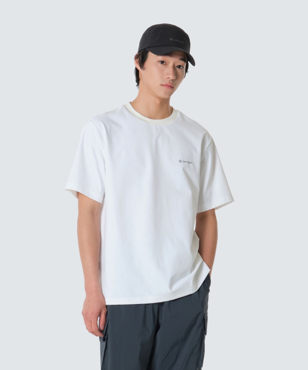 스노우피크 어패럴(SNOWPEAK APPAREL) 클래식 우븐 반팔 티셔츠 (S26MUTTS16) White