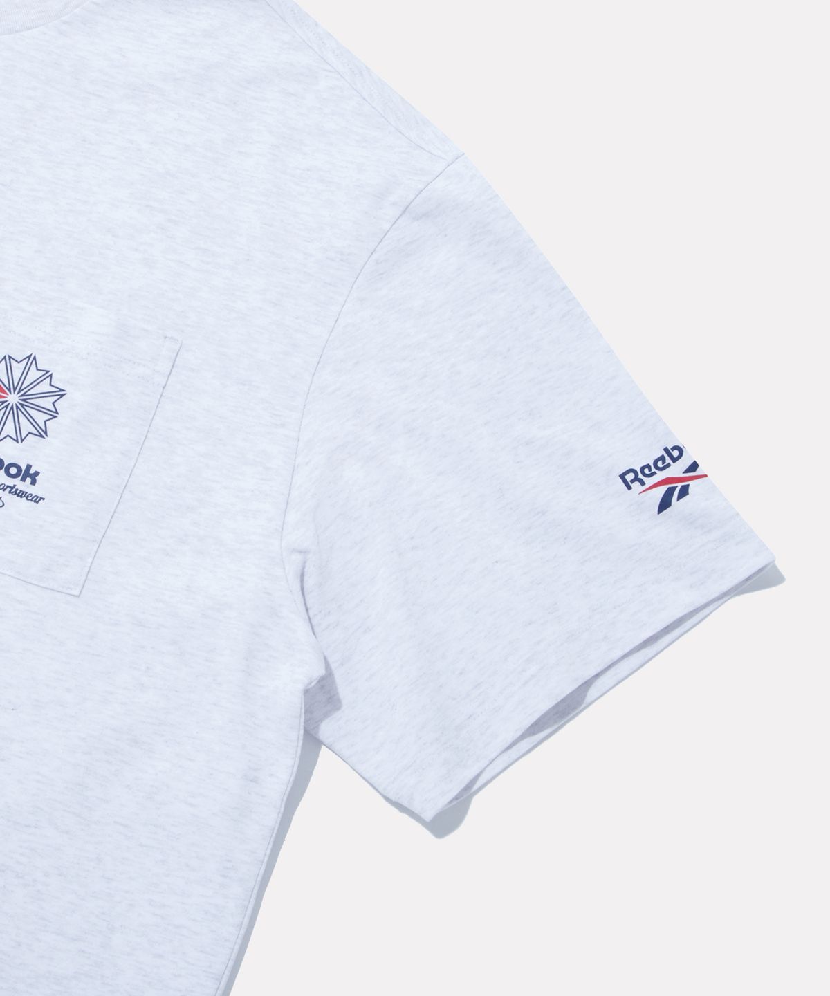 리복(REEBOK) 클래식 포켓 오버핏 반팔티 - 라이트 멜란지 그레이