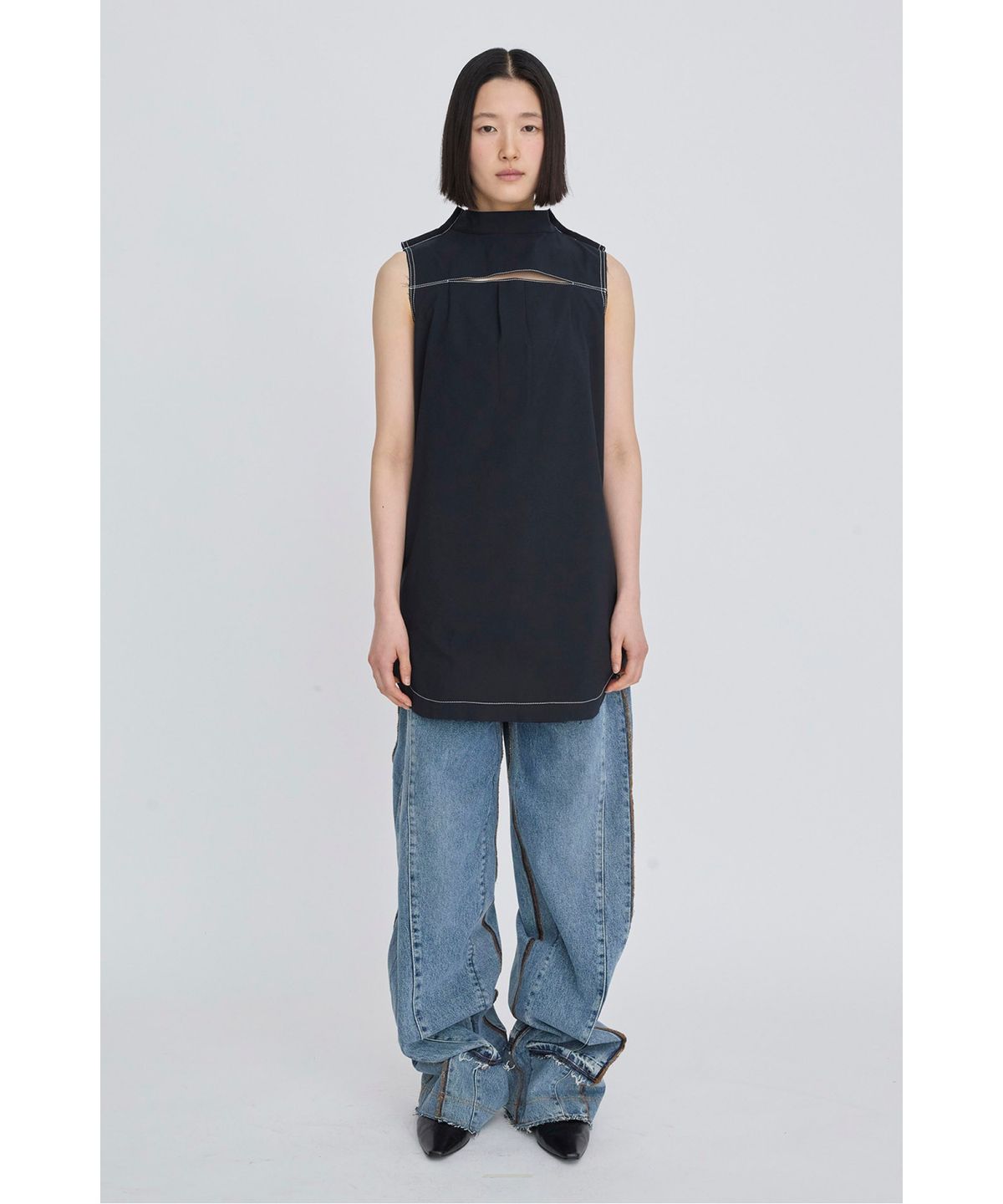 래코드(RECODE) Front Slit Sleeveless Shirt RQSAM26515NYX