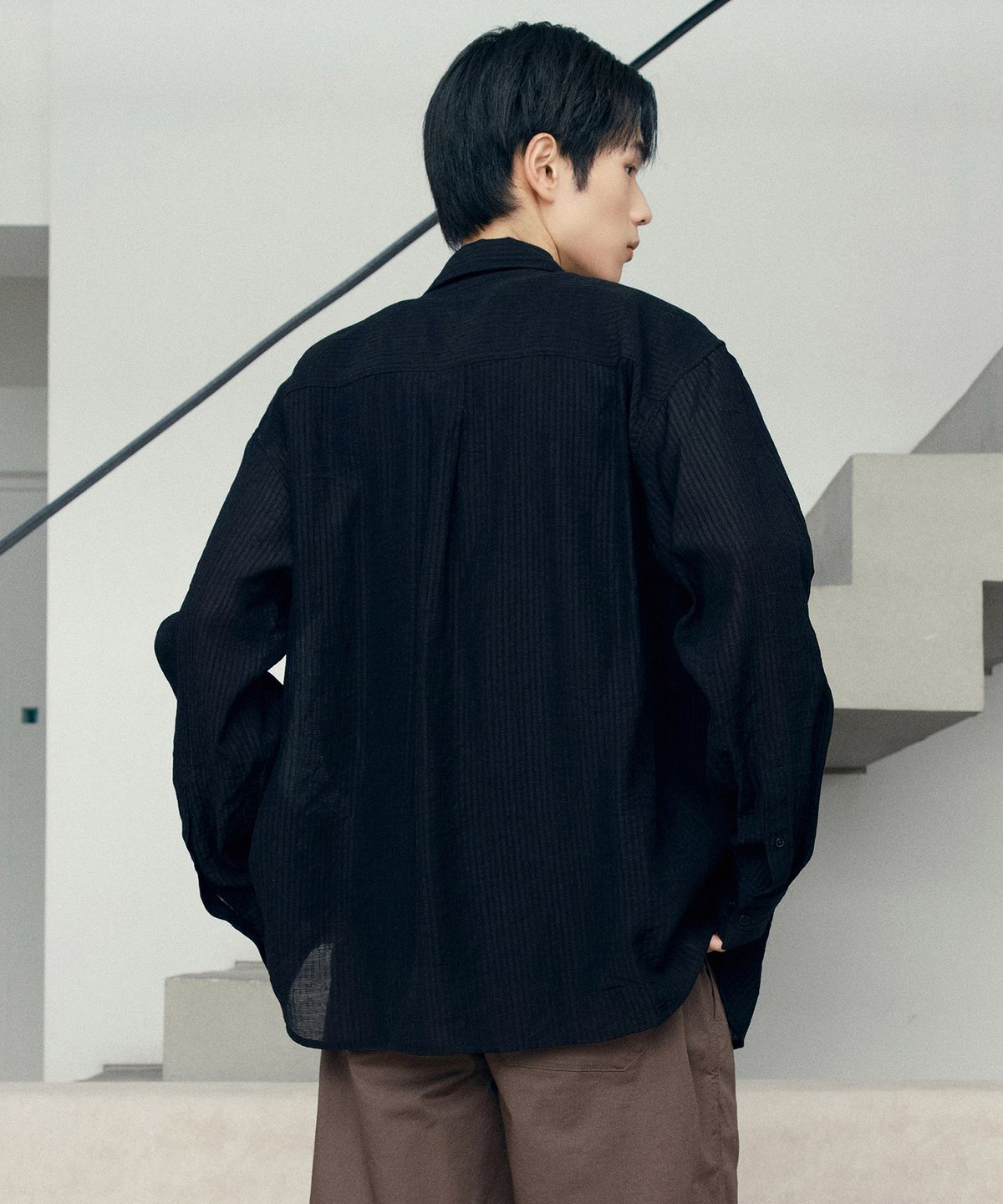 마인드브릿지(MINDBRIDGE) [COUTURE]크링클 스트라이프 오버핏 셔츠 - 2color