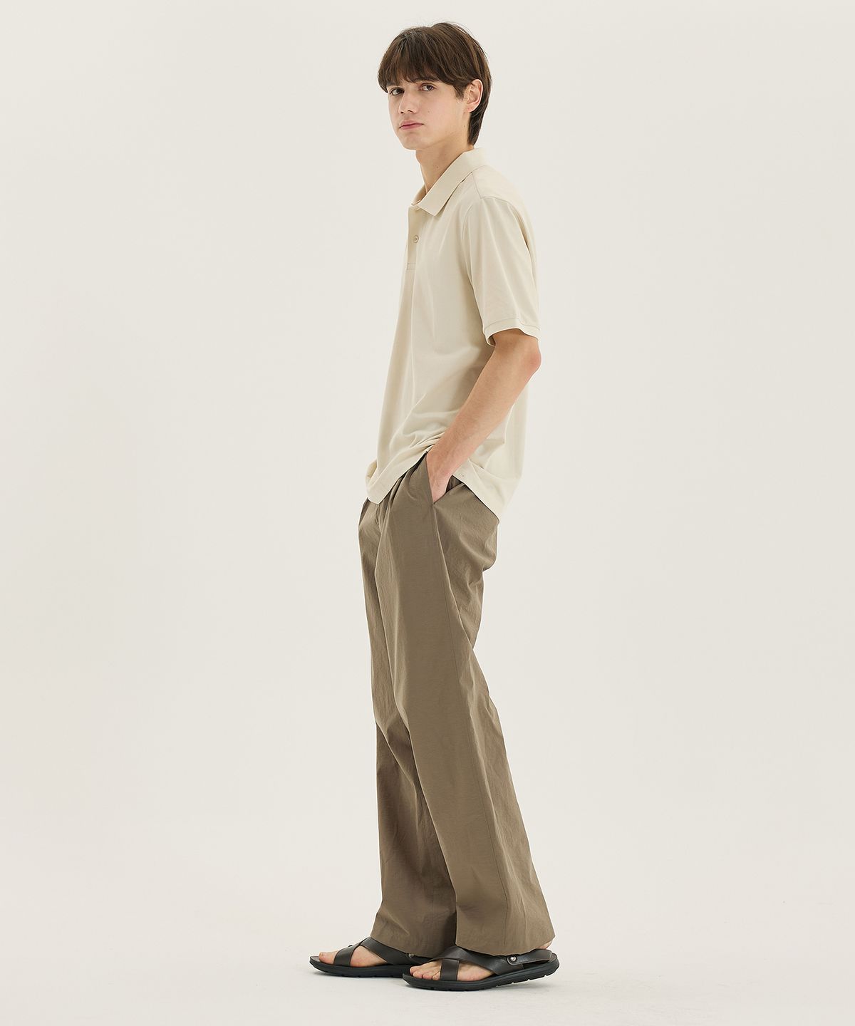 마인드브릿지(MINDBRIDGE) [COUTURE]와이드 원턱 나일론 풀 밴딩 팬츠 - 2color